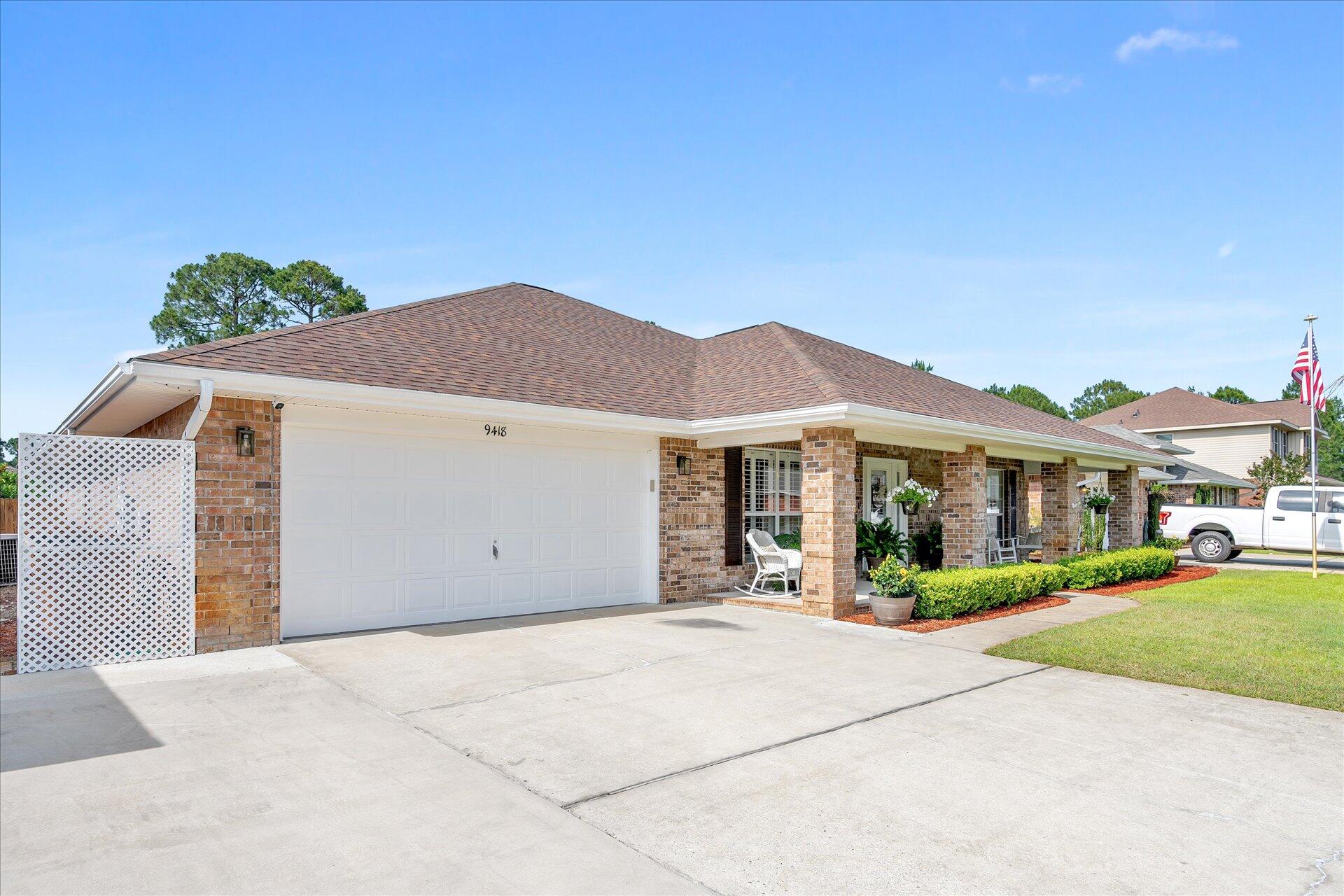CREETWOOD VILLAGE - Residential