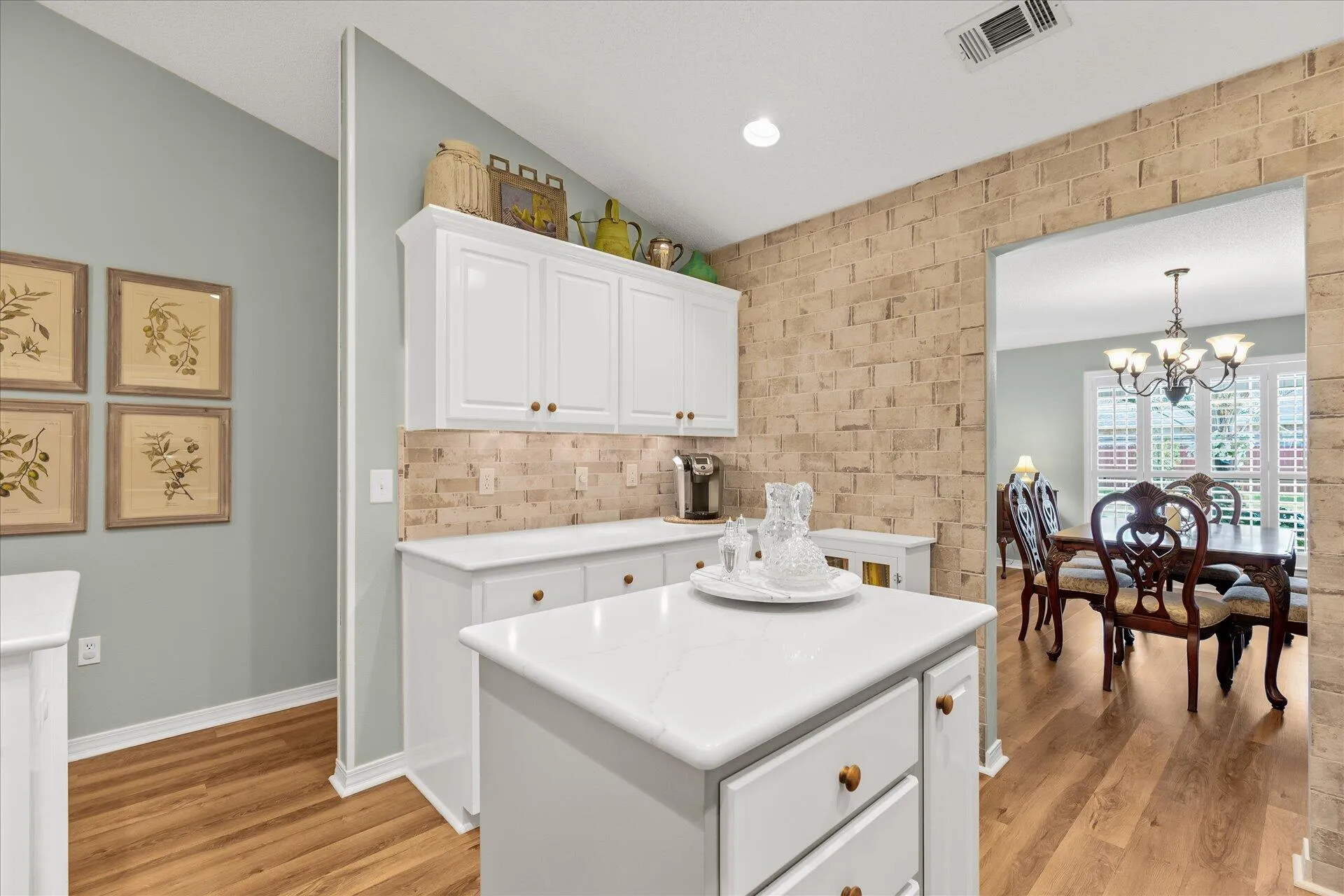 Navarre, Florida 32566, United States, 5 Bedrooms Bedrooms, ,3 BathroomsBathrooms,Residential,Active,2462