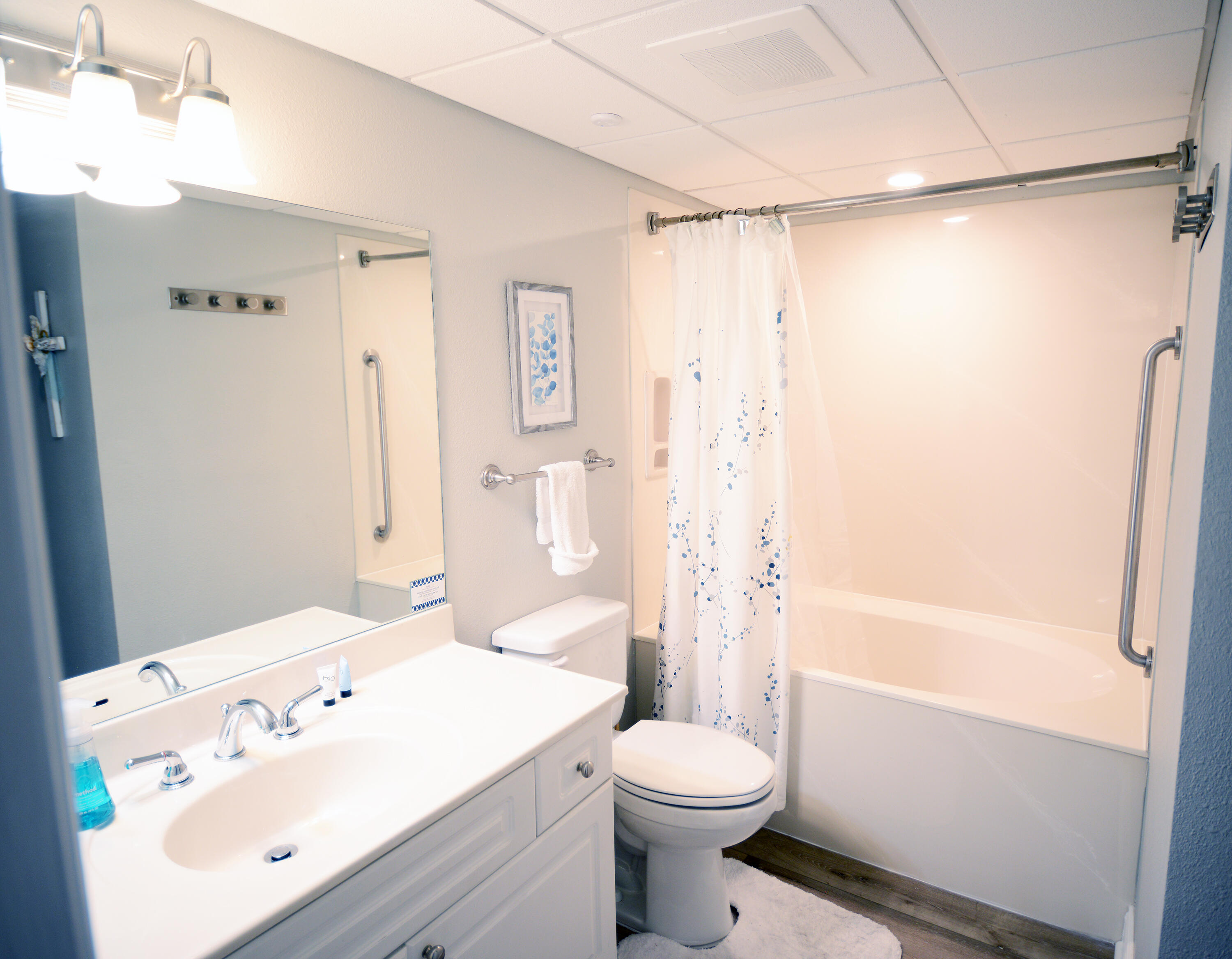 EMERALD BEACH PH 1 - Residential