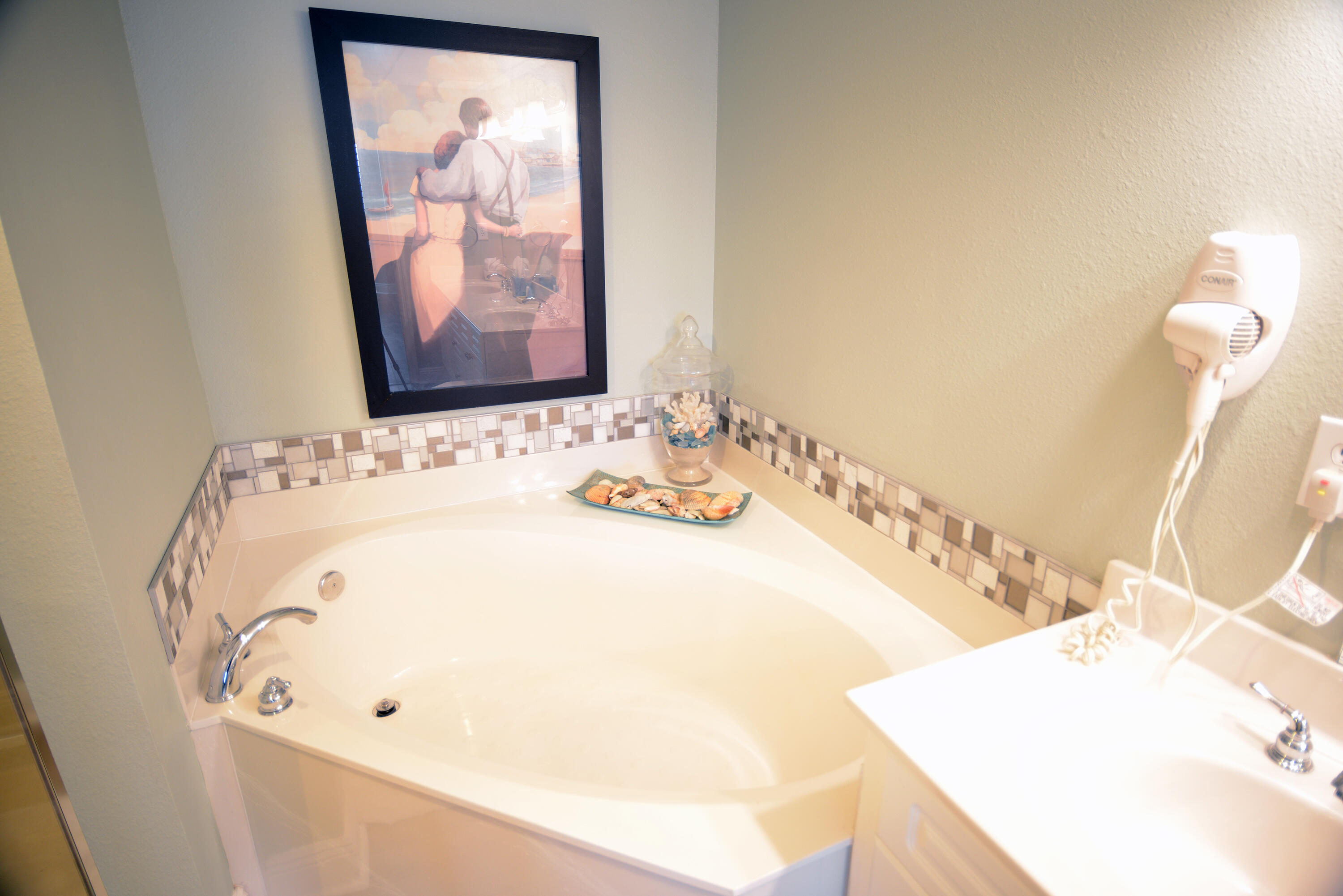 EMERALD BEACH PH 1 - Residential