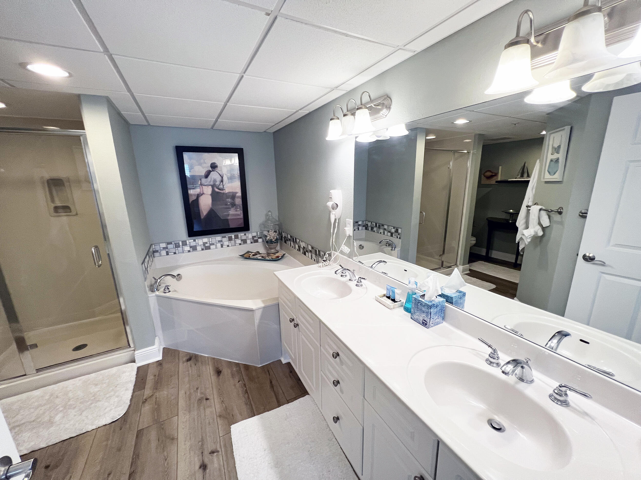 EMERALD BEACH PH 1 - Residential