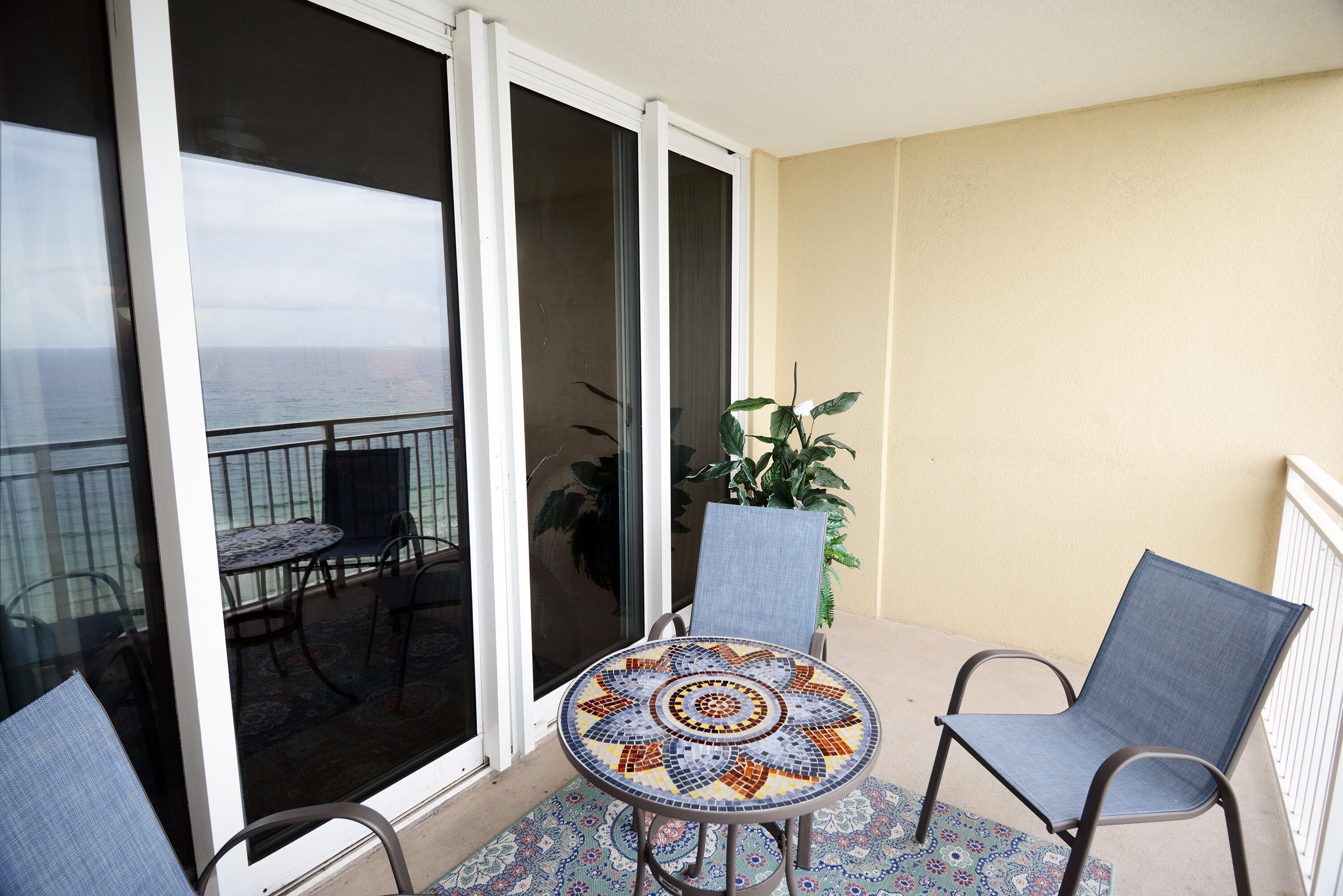 EMERALD BEACH PH 1 - Residential