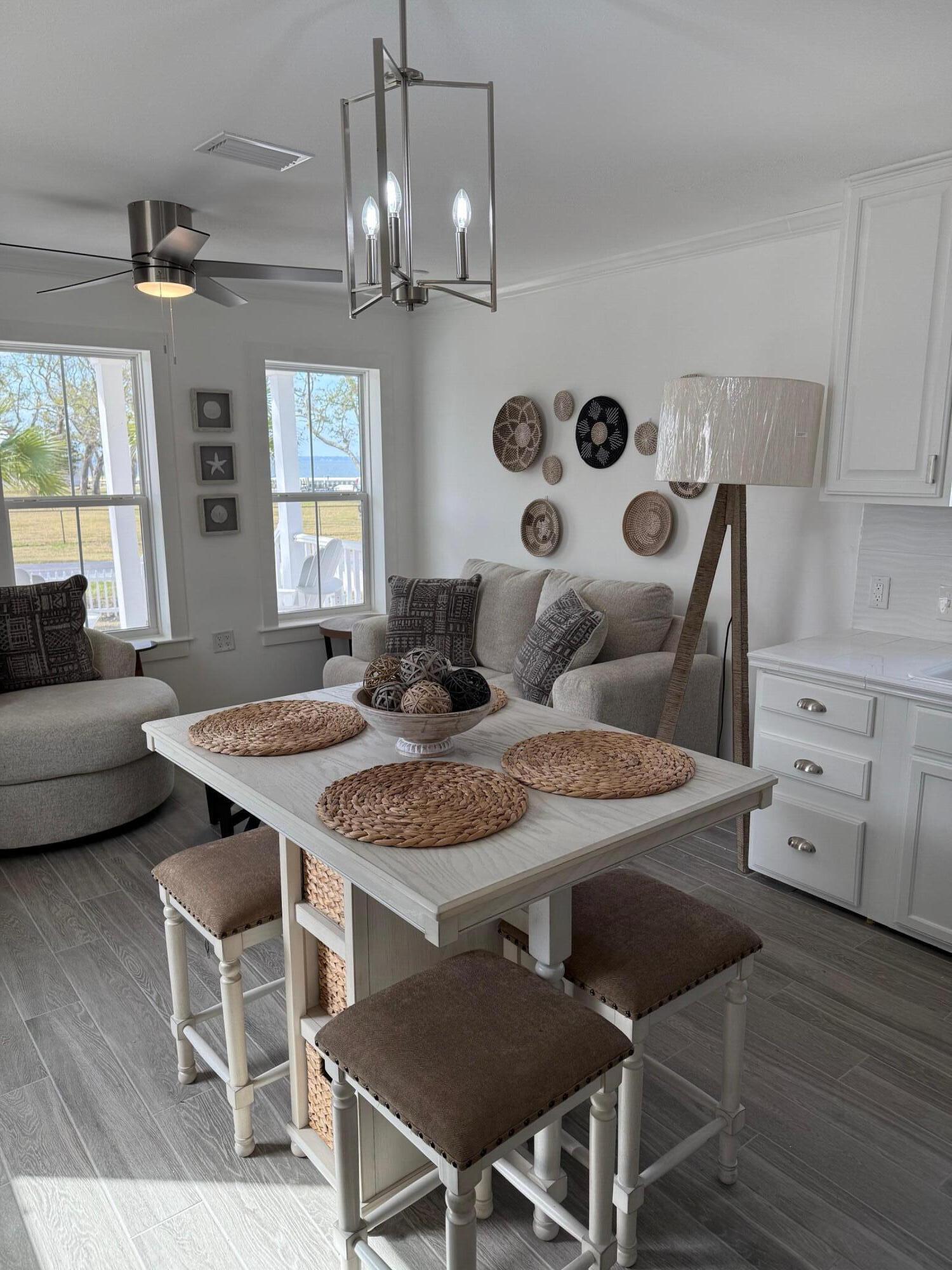 BAY GROVE - Residential Lease