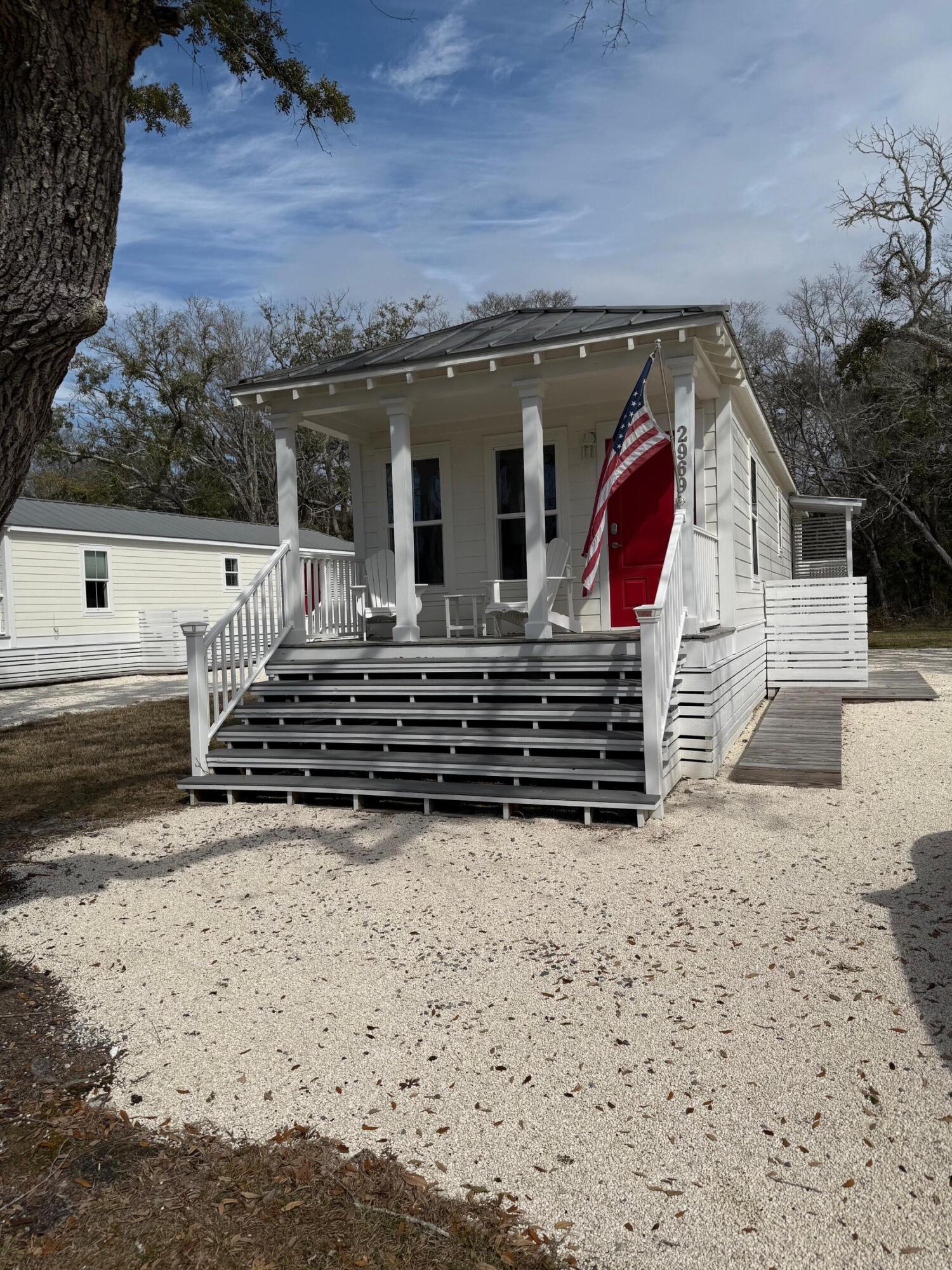 BAY GROVE - Residential Lease