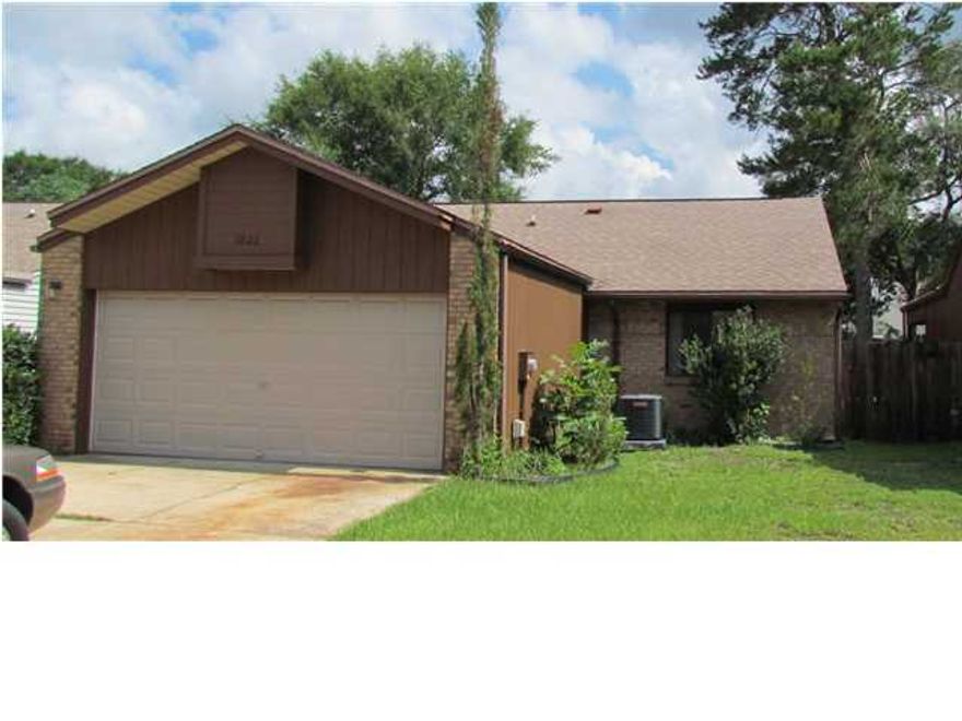 Nice 3 bedroom, 2 bath home with a 2 car garage, fenced back yard for privacy, and wood burning fireplace. Centrally located close to Northwest Florida State college and Eglin Air Force base. Available August 10, 2017 sorry no pets allowed, and no smoking! Refrigerator is not warranted. Reminder, anyone 18 or over wishing to live in the property must fill out an application.