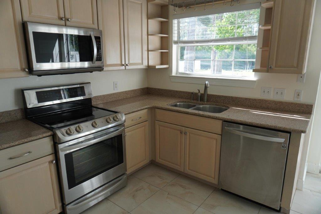 SOMERSET BRIDGE AT SEAGROVE - Residential Lease