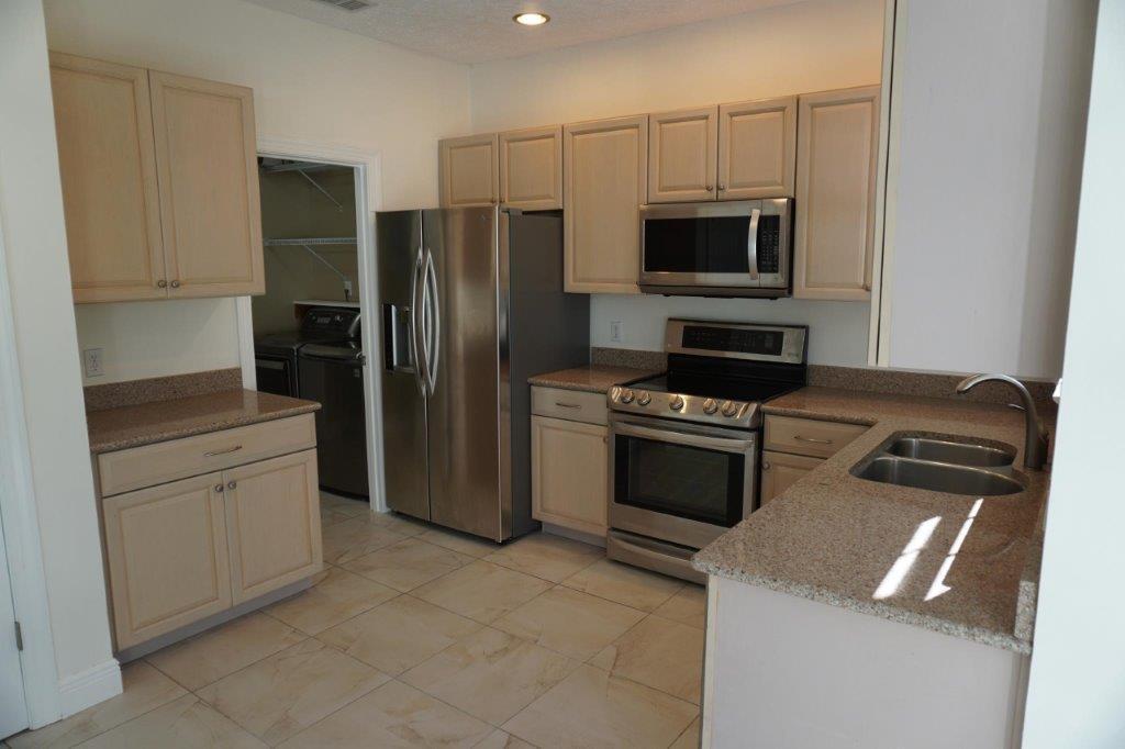 SOMERSET BRIDGE AT SEAGROVE - Residential Lease