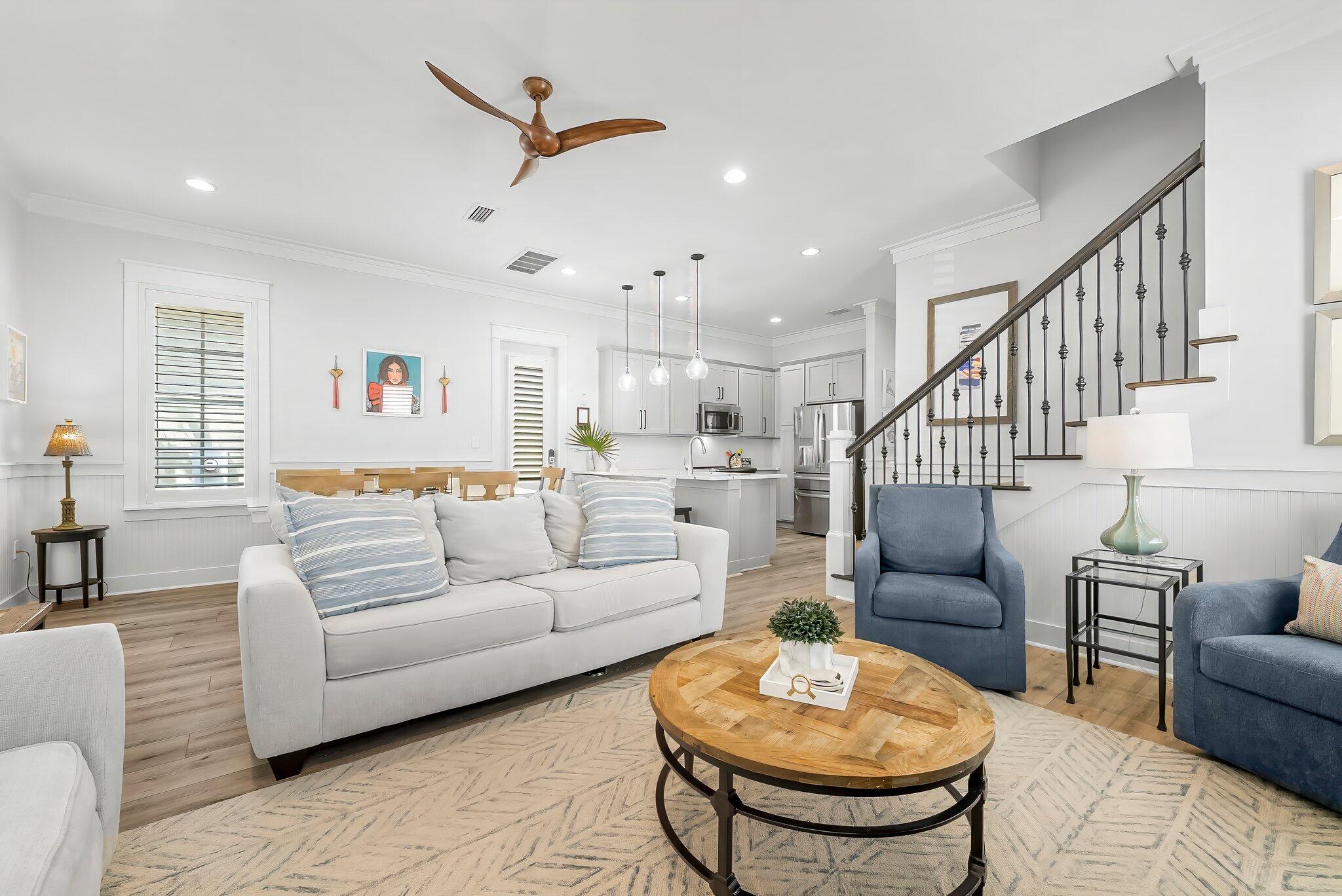 BUNGALOS AT SANDESTIN - Residential