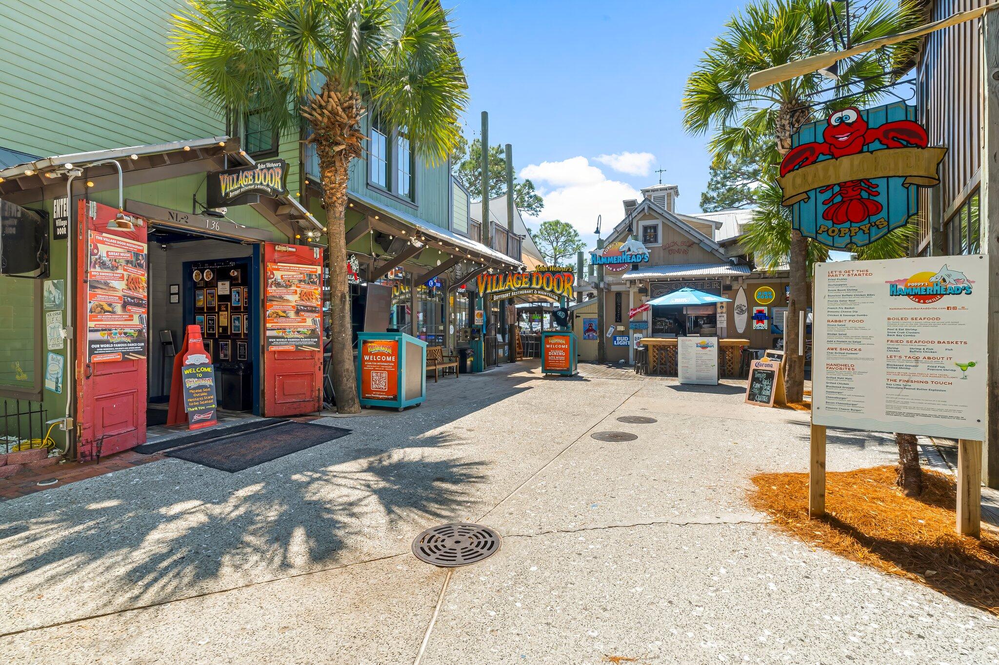 BUNGALOS AT SANDESTIN - Residential
