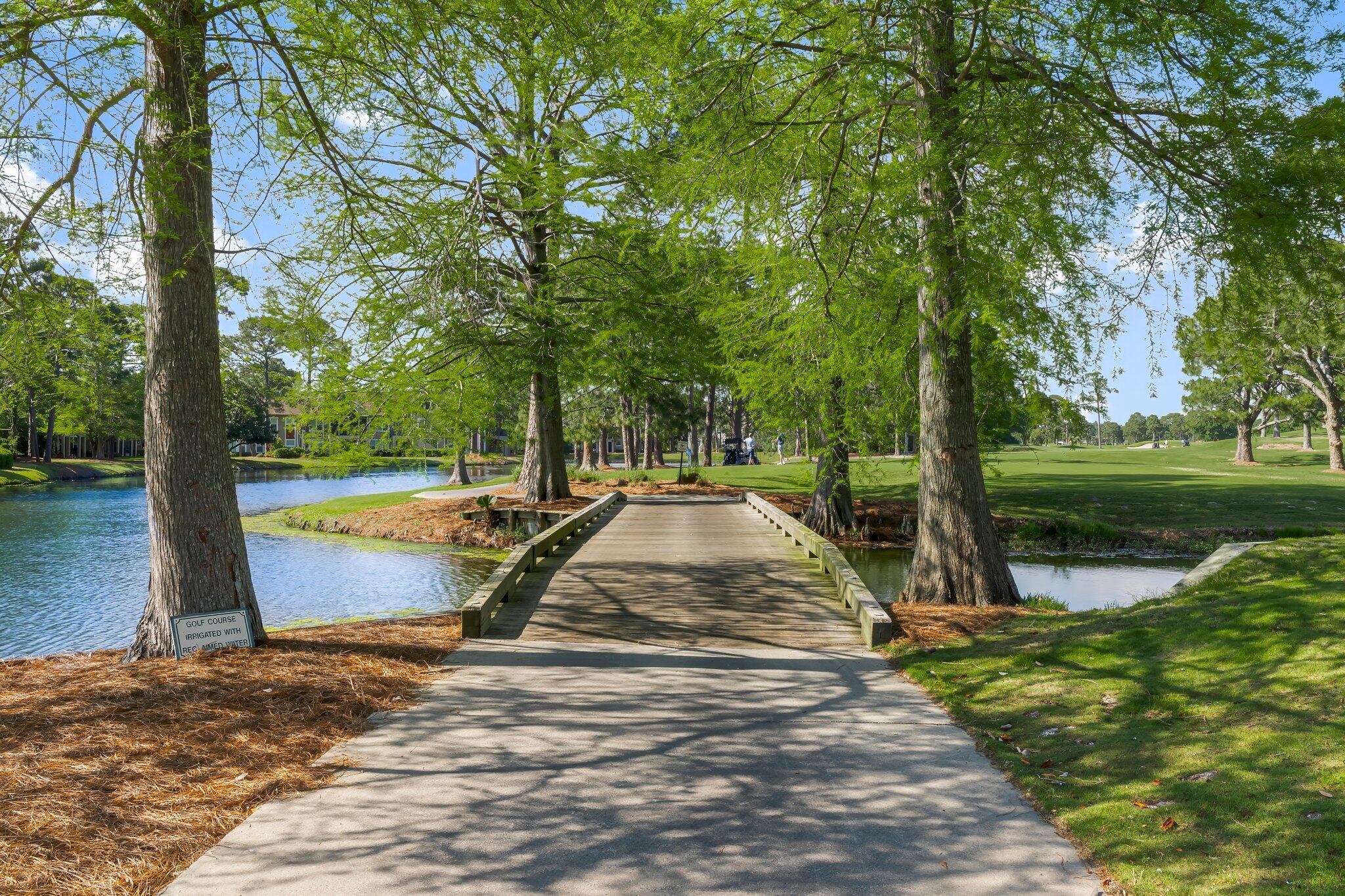 BUNGALOS AT SANDESTIN - Residential