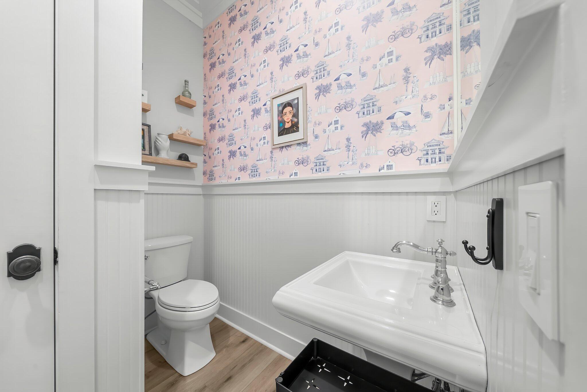 BUNGALOS AT SANDESTIN - Residential