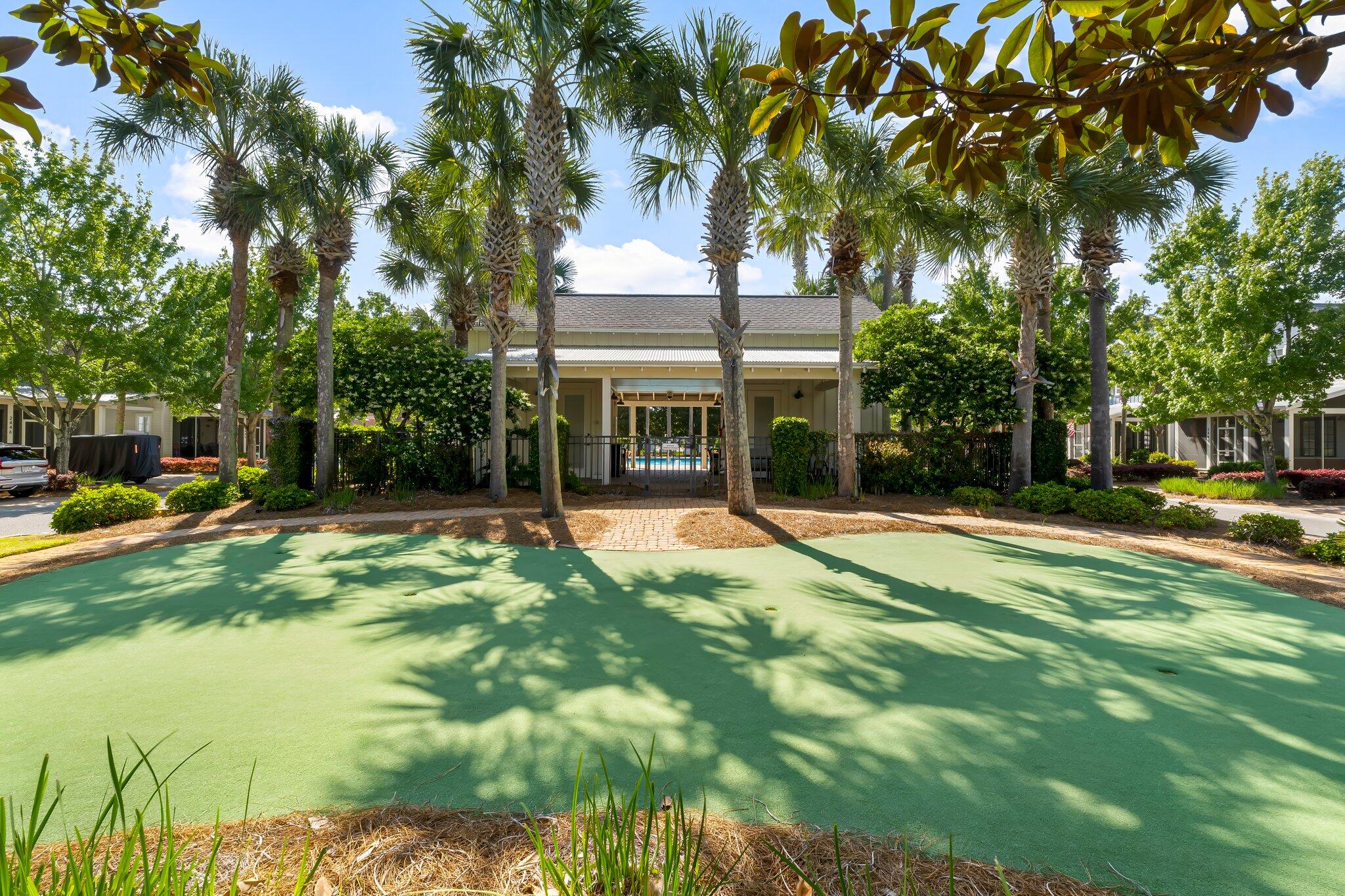 BUNGALOS AT SANDESTIN - Residential