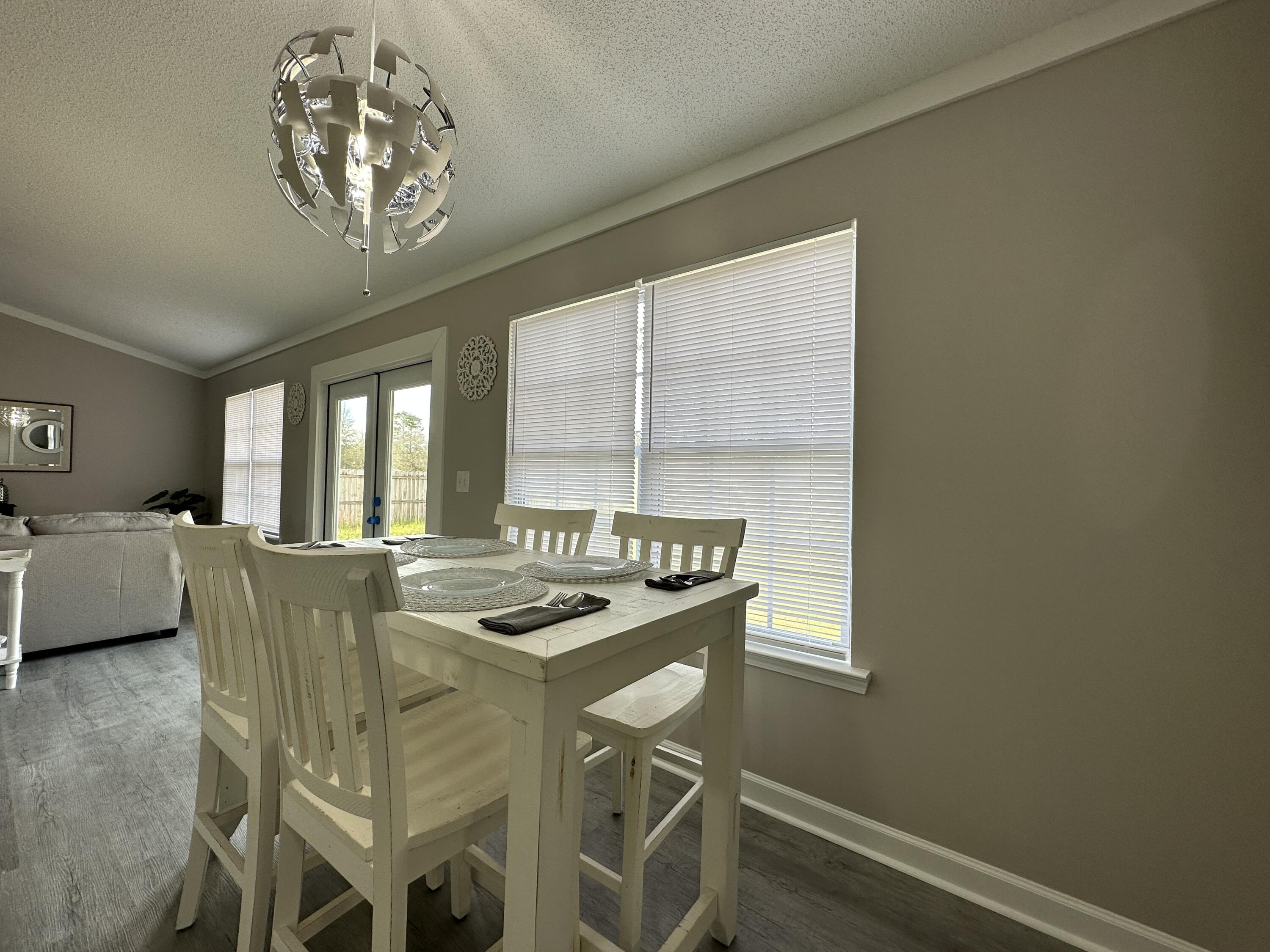 TRIPLE LAKES ESTATES - Residential