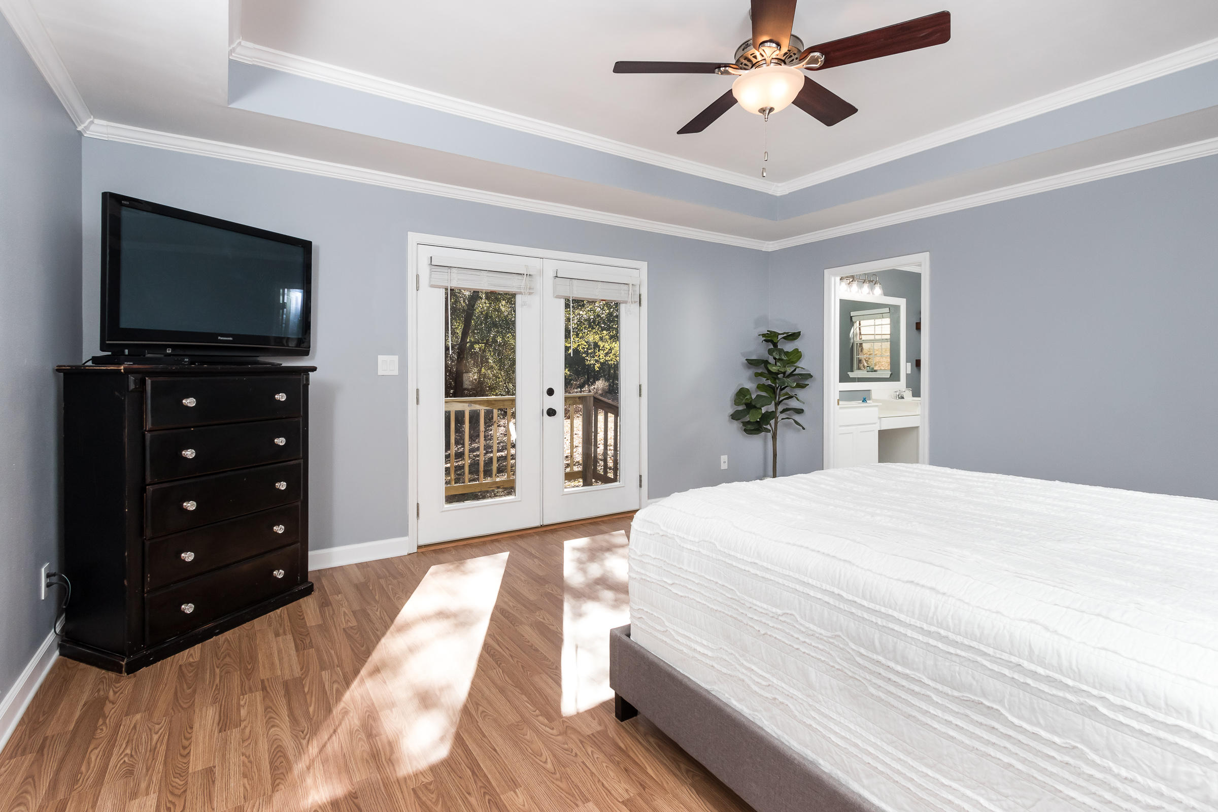 ROLLING HILLS ESTATES - Residential