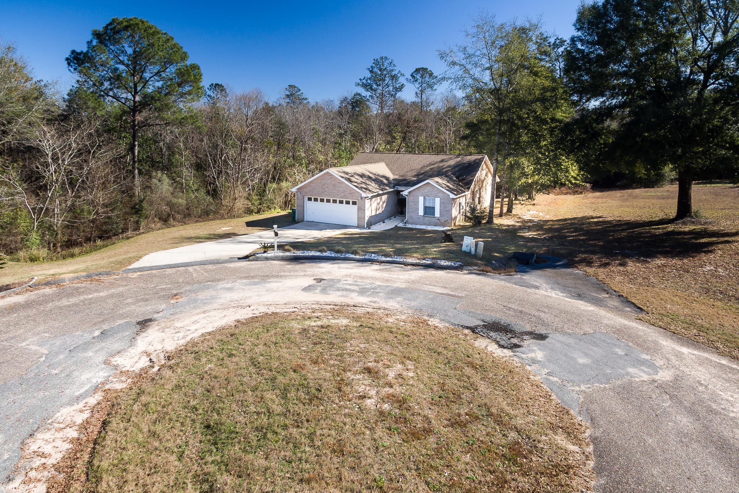 ROLLING HILLS ESTATES - Residential