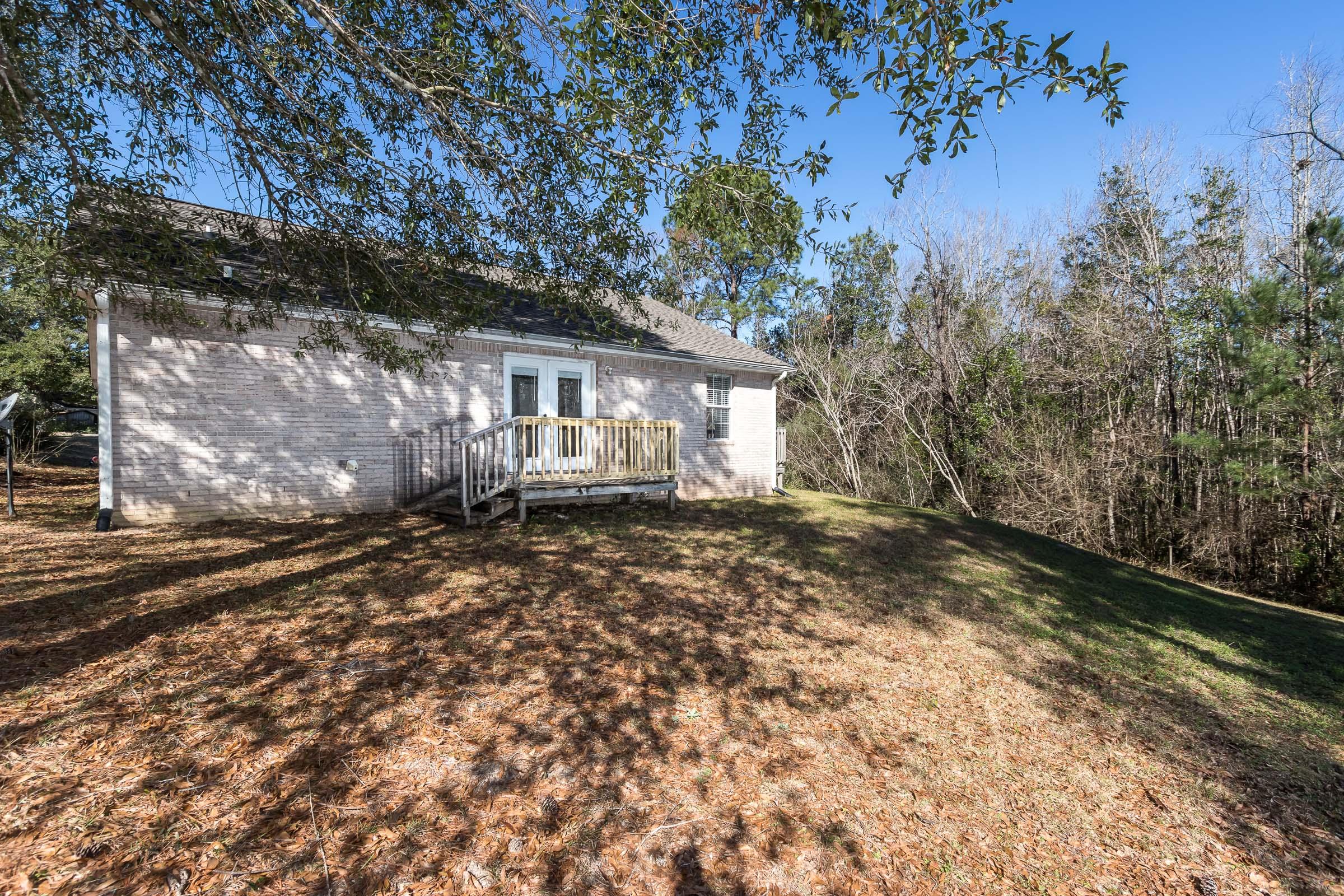 ROLLING HILLS ESTATES - Residential