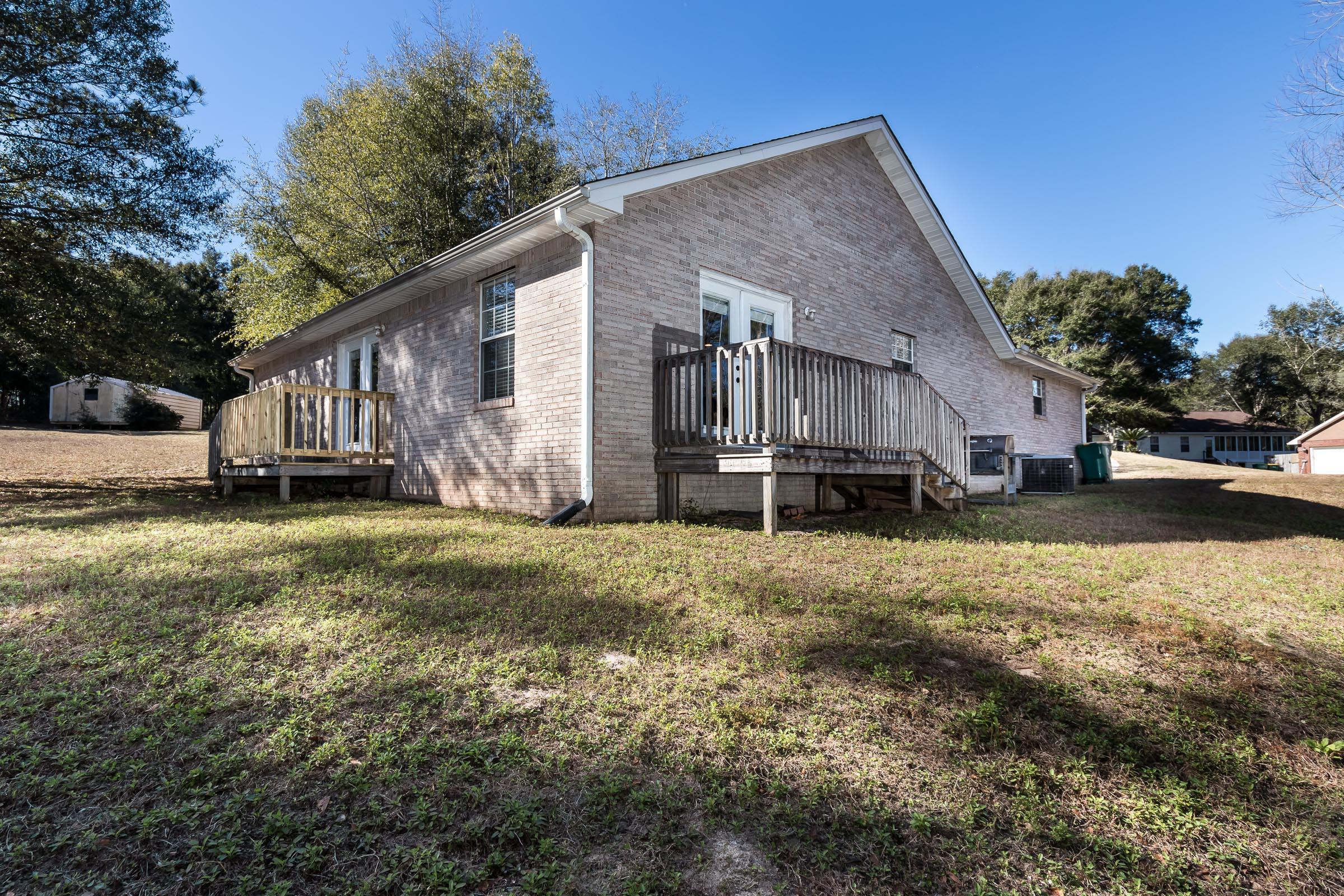 ROLLING HILLS ESTATES - Residential