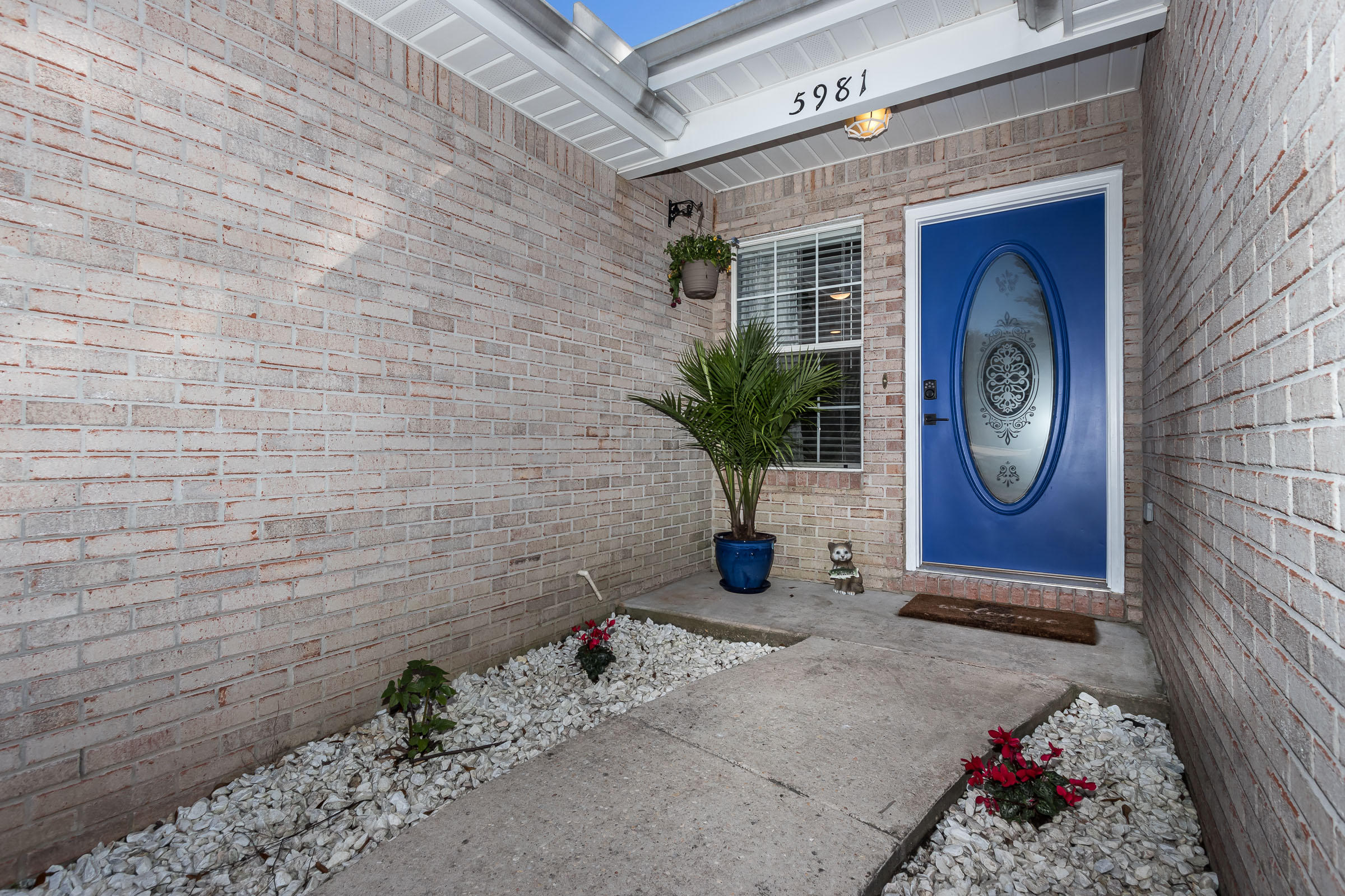 ROLLING HILLS ESTATES - Residential