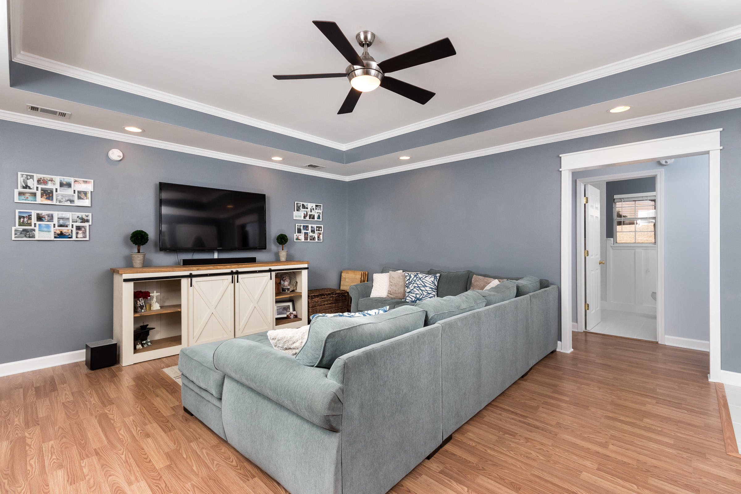 ROLLING HILLS ESTATES - Residential