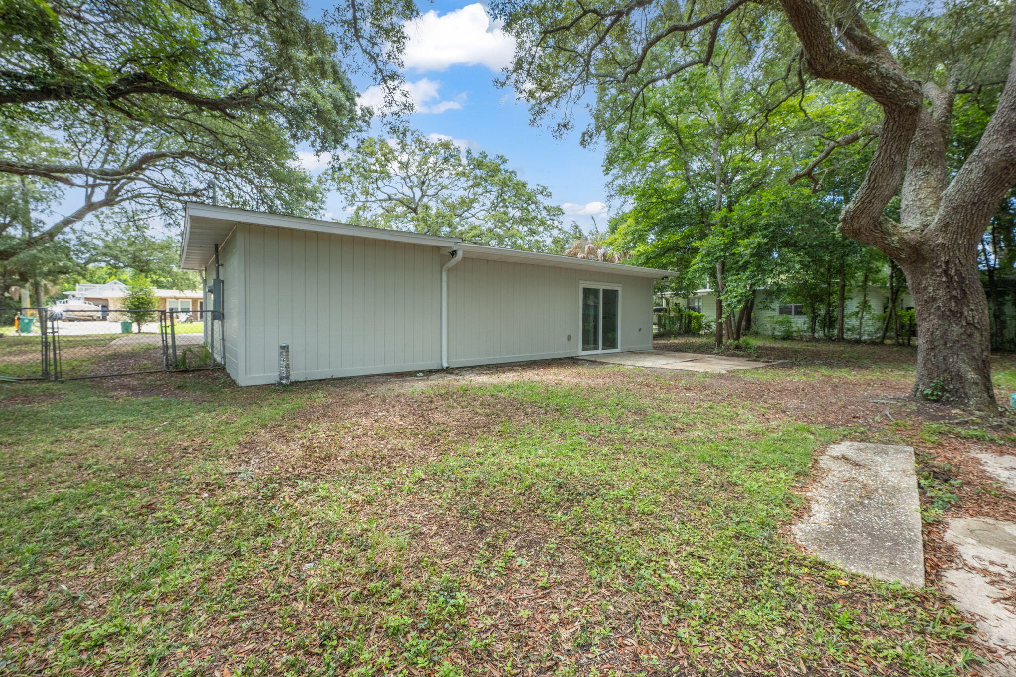 GARNIERS BEACH 2ND - Residential