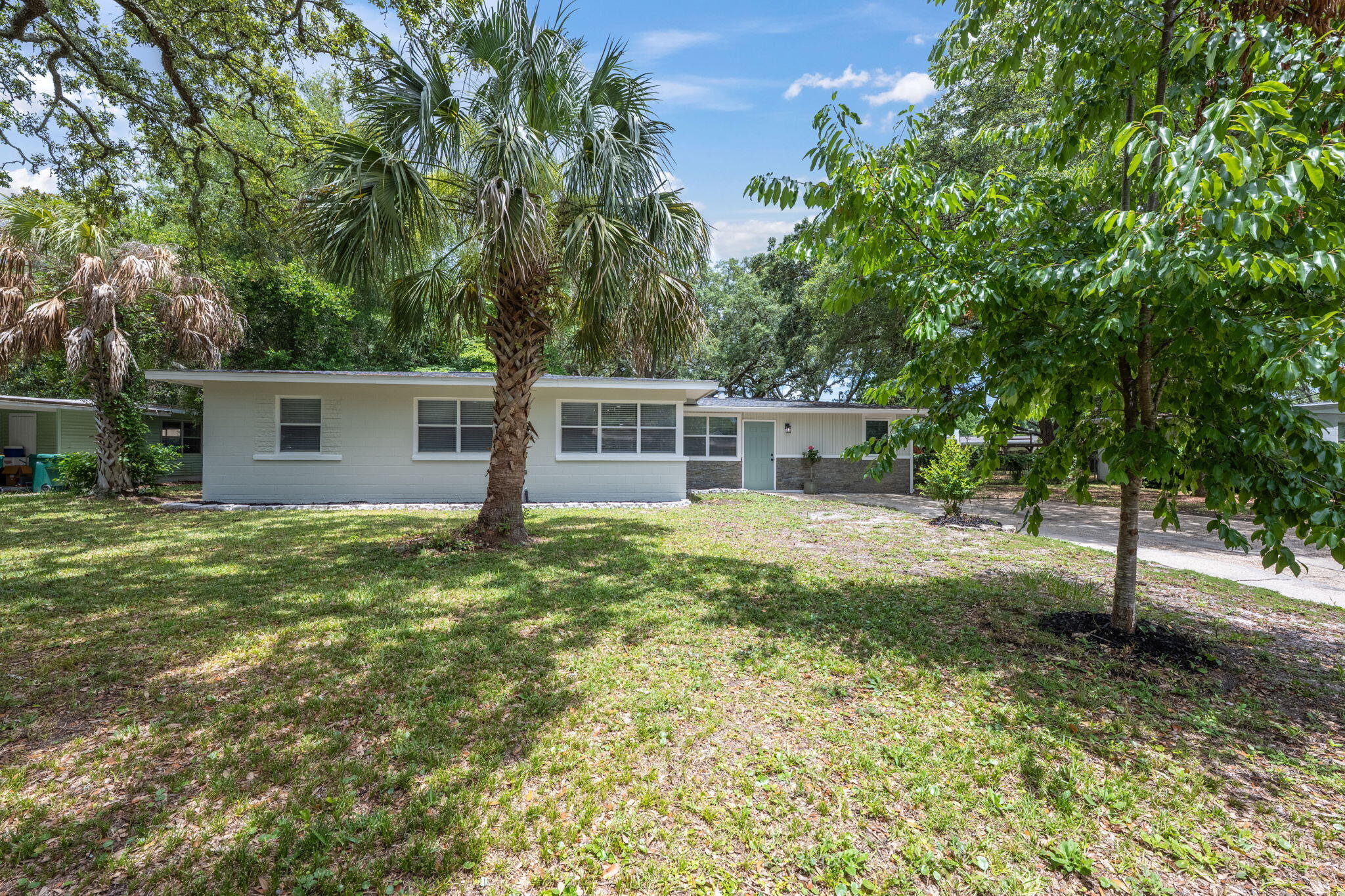 GARNIERS BEACH 2ND - Residential