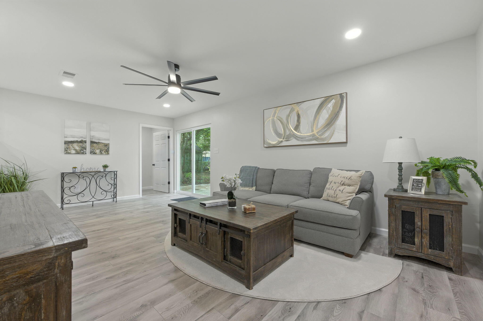 GARNIERS BEACH 2ND - Residential