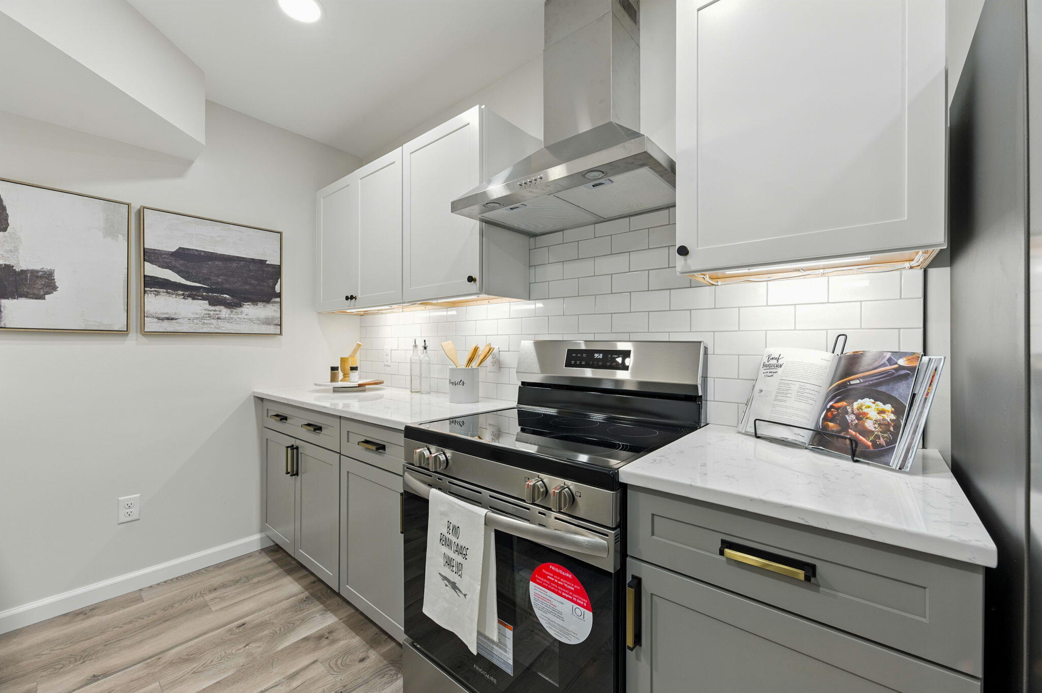 GARNIERS BEACH 2ND - Residential