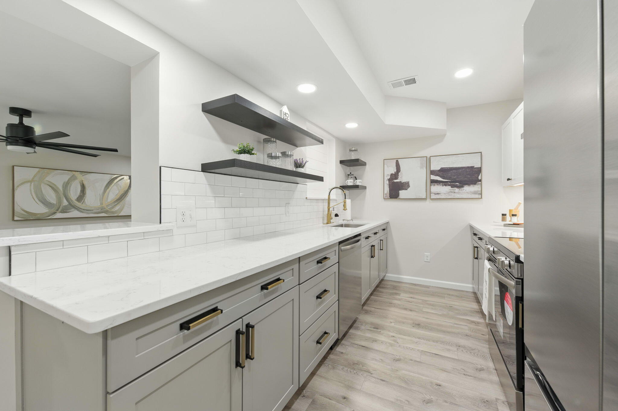GARNIERS BEACH 2ND - Residential