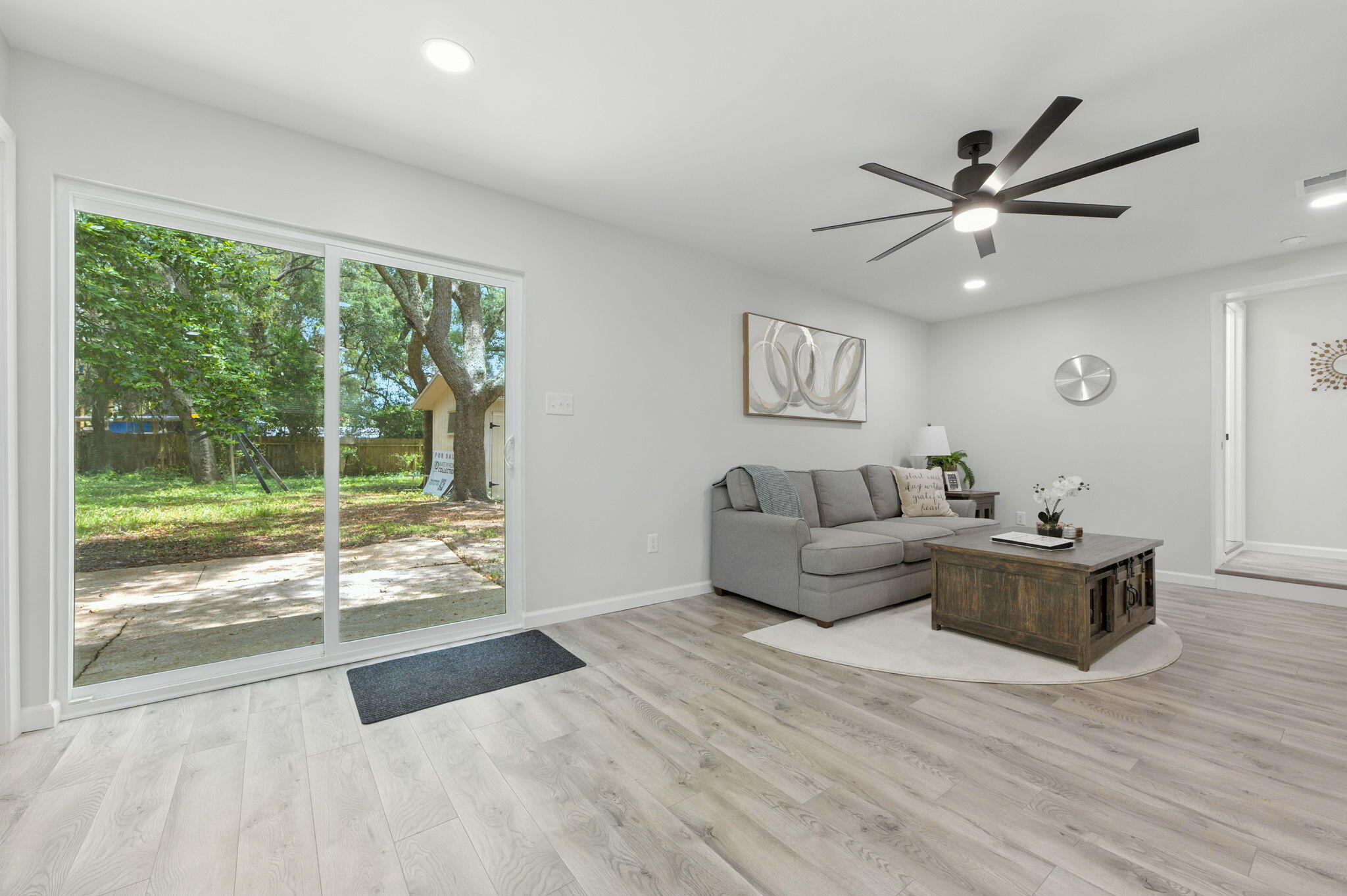 GARNIERS BEACH 2ND - Residential
