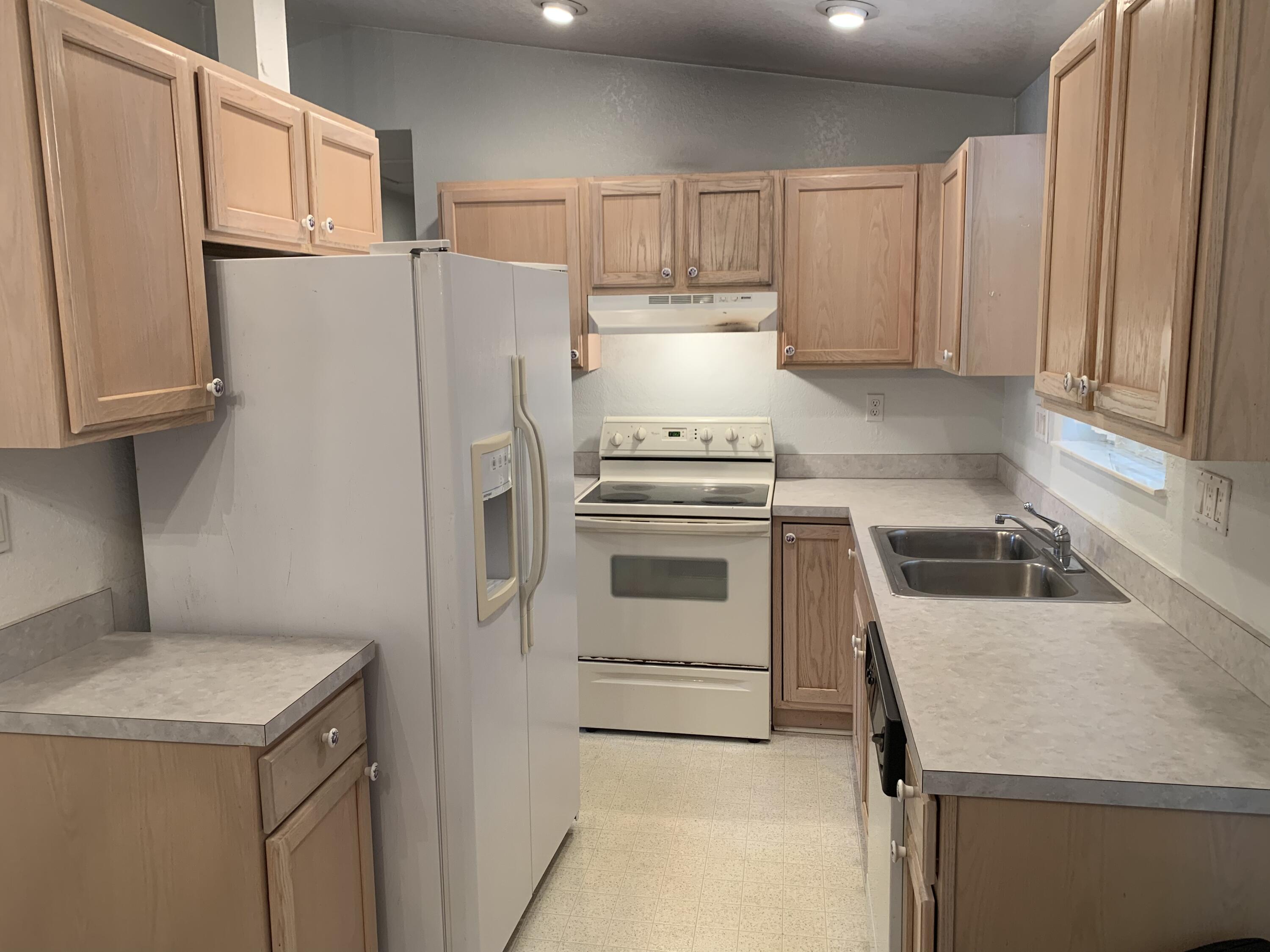 PALMETTO PLANTATION - Residential Lease