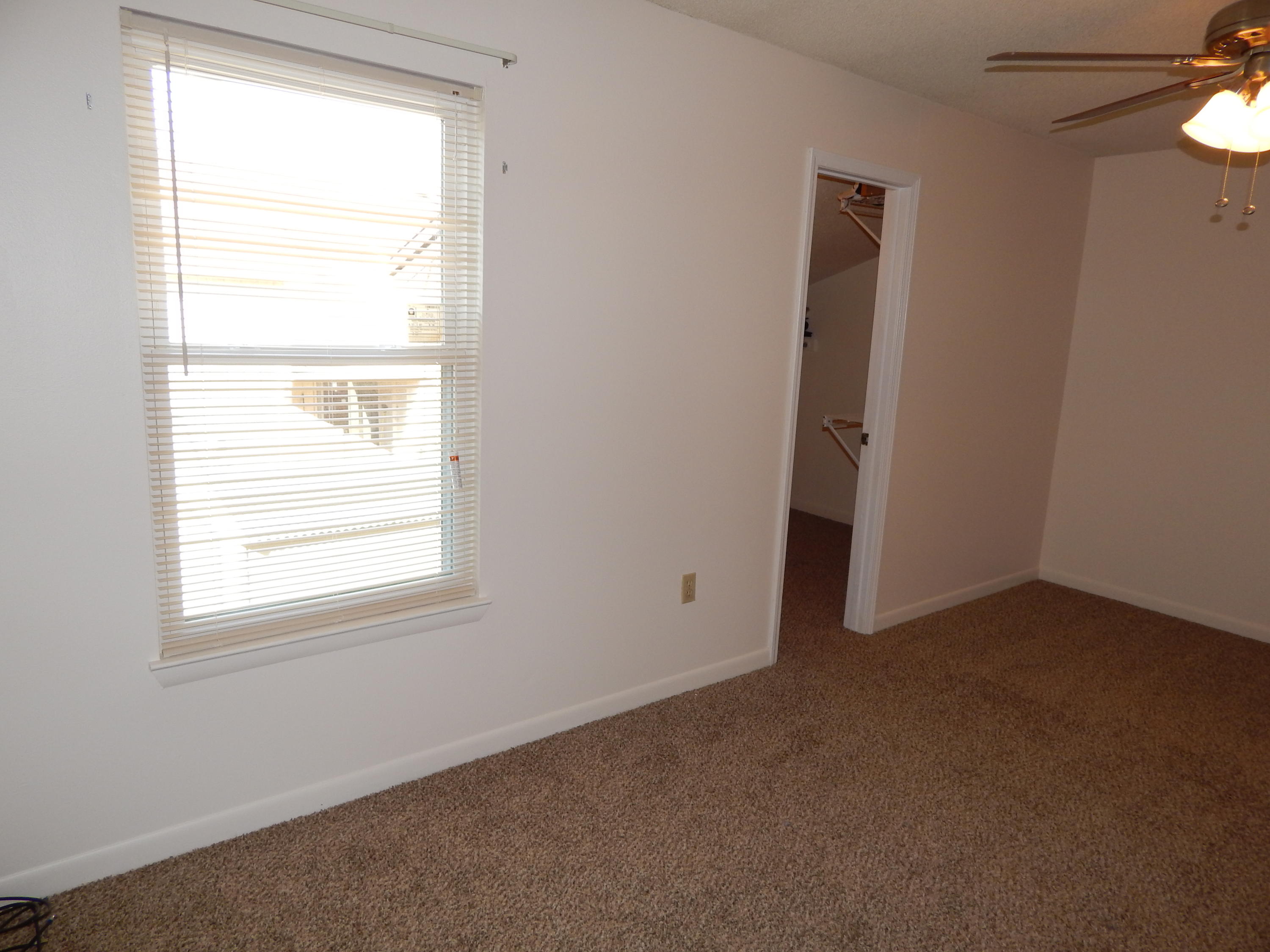 VIKING MANOR PH 1 - Residential