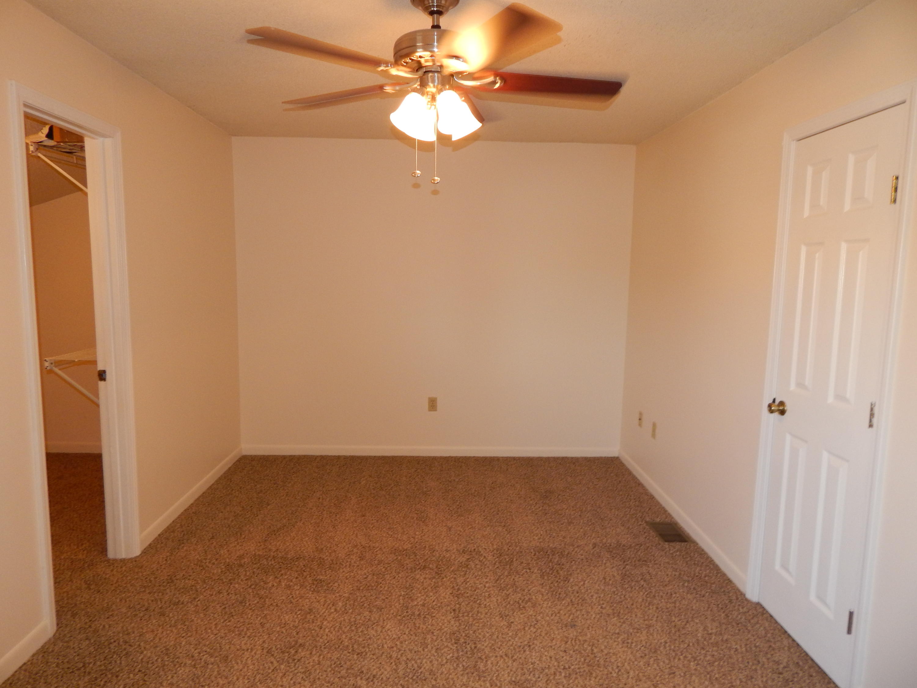 VIKING MANOR PH 1 - Residential