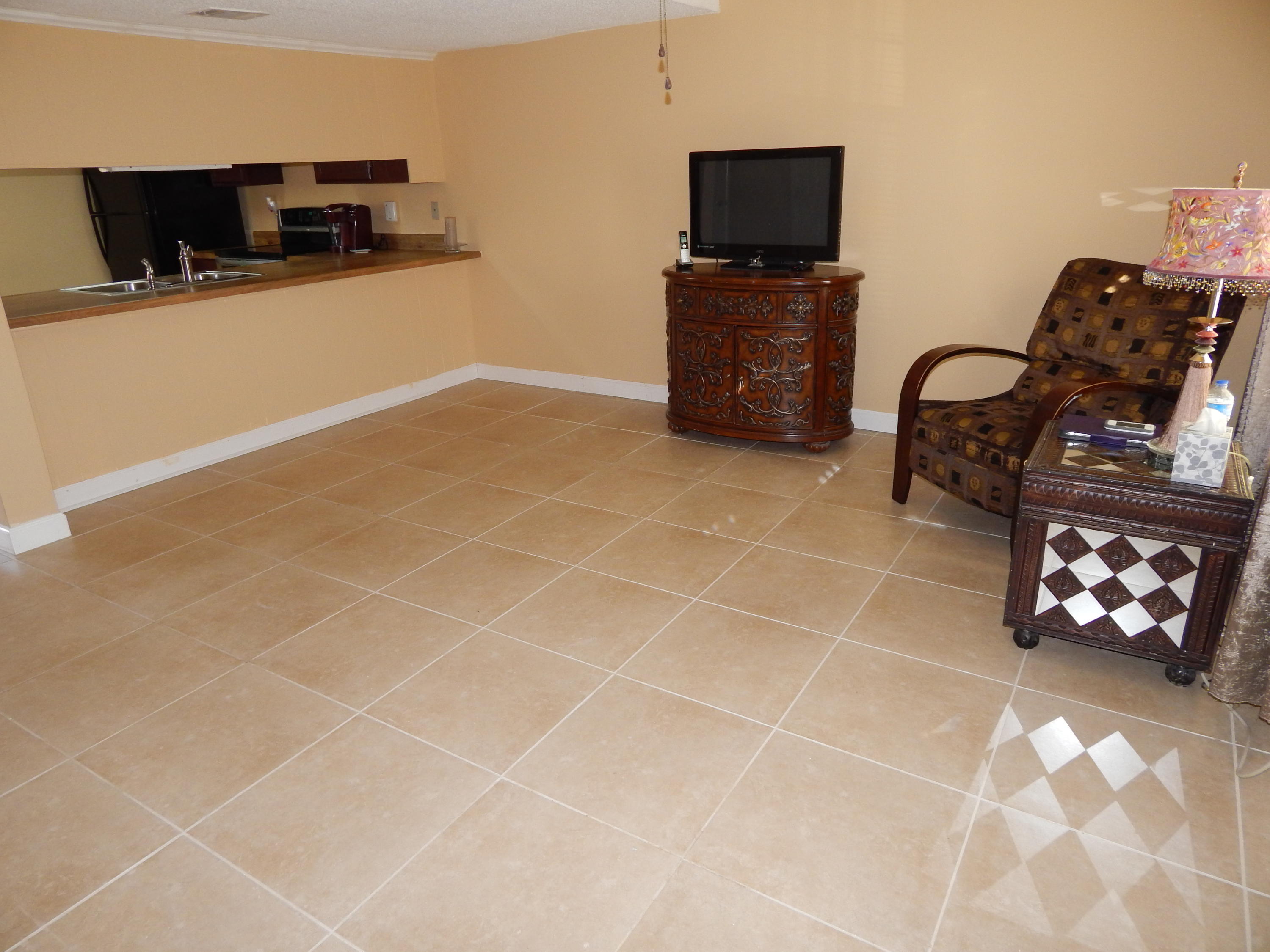 VIKING MANOR PH 1 - Residential