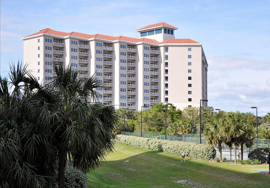Welcoming FULLY FURNISHED 3 bedroom/3 bathroom unit at the Summit @ Tops'l. Expansive kitchenette recently added to studio unit allowing even more flexibility to the unique floor plan. The spacious plan, with a one bedroom lockout, allows for rentals as a 1,2 or 3 bedroom - two gulf view main bedrooms, each with a private balcony. This end unit (09) is right above the Summit pool (easy to watch kids or grand kids) and offers views of the Gulf, Coffeen Nature Preserve and Topsail Hill Park.  Tops'l Beach and Racquet Resort is an award winning gated community spanning 52 acres with onsite Gulf Front restaurant, 3 pools, a workout facility, 12 clay tennis courts and 600 feet of private beach.
