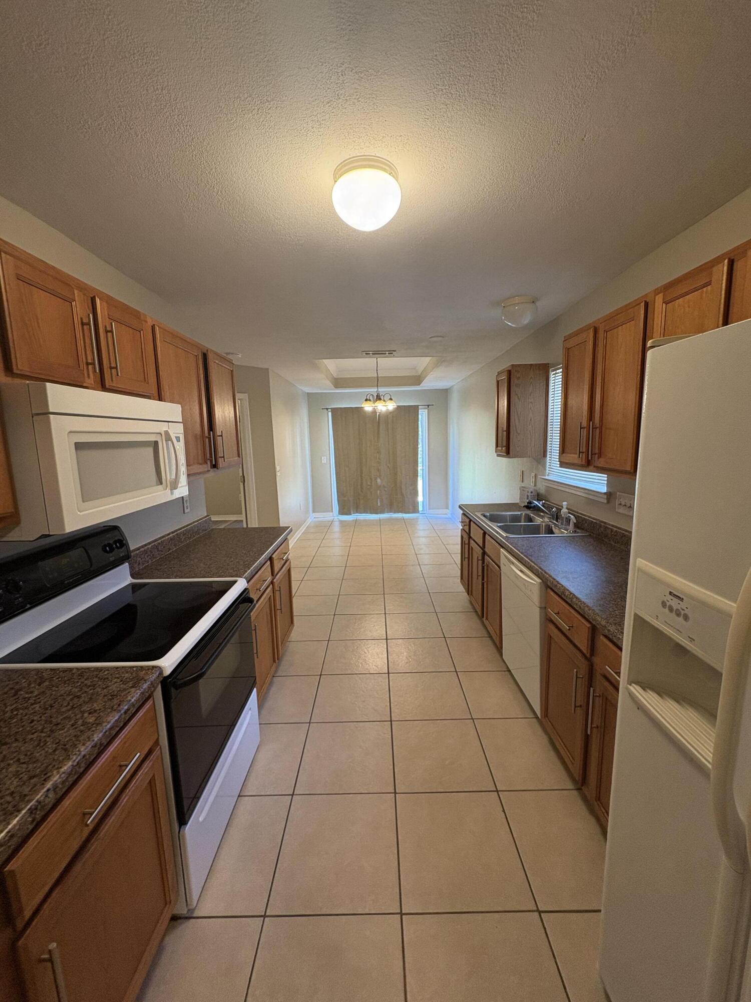 MORRIS ADDN TO CRESTVIEW - Residential Lease