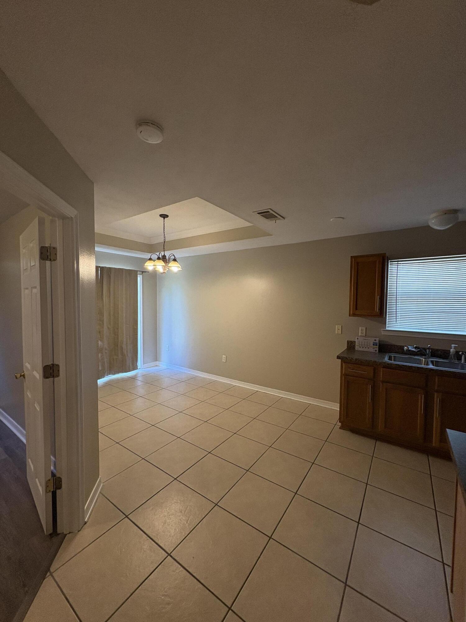 MORRIS ADDN TO CRESTVIEW - Residential Lease