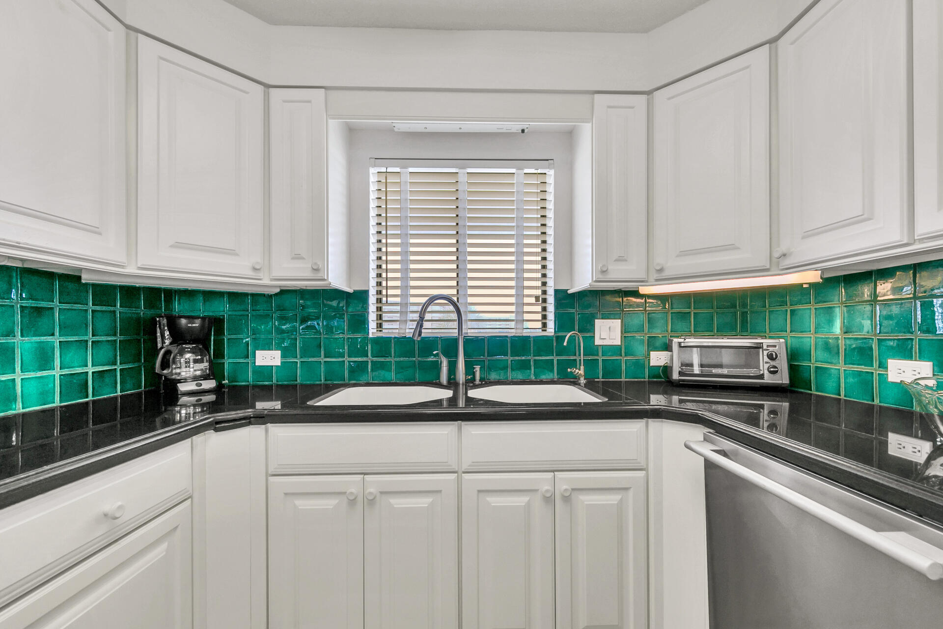 AEGEAN CONDO - Residential