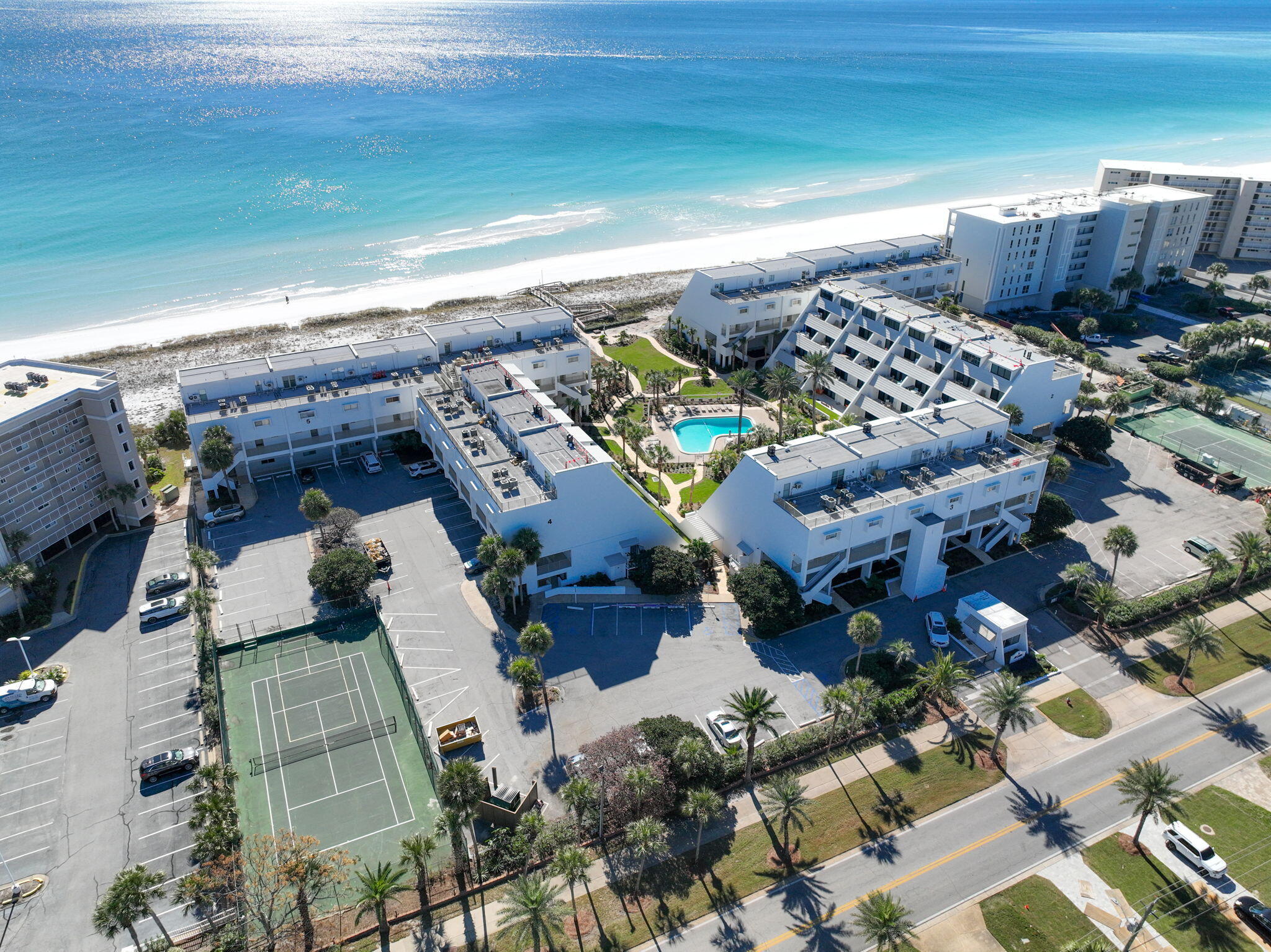 AEGEAN CONDO - Residential