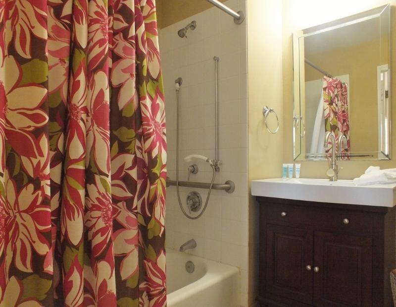 INN AT GULF PLACE - Residential