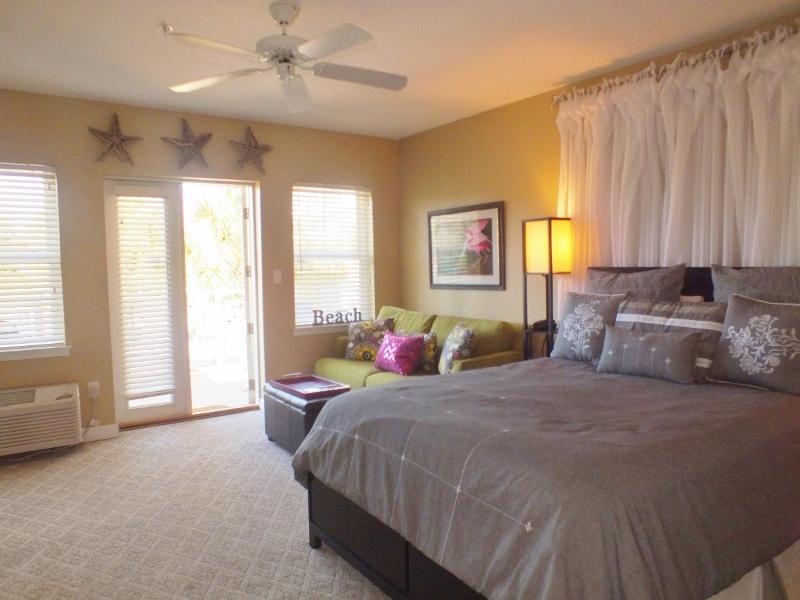 INN AT GULF PLACE - Residential