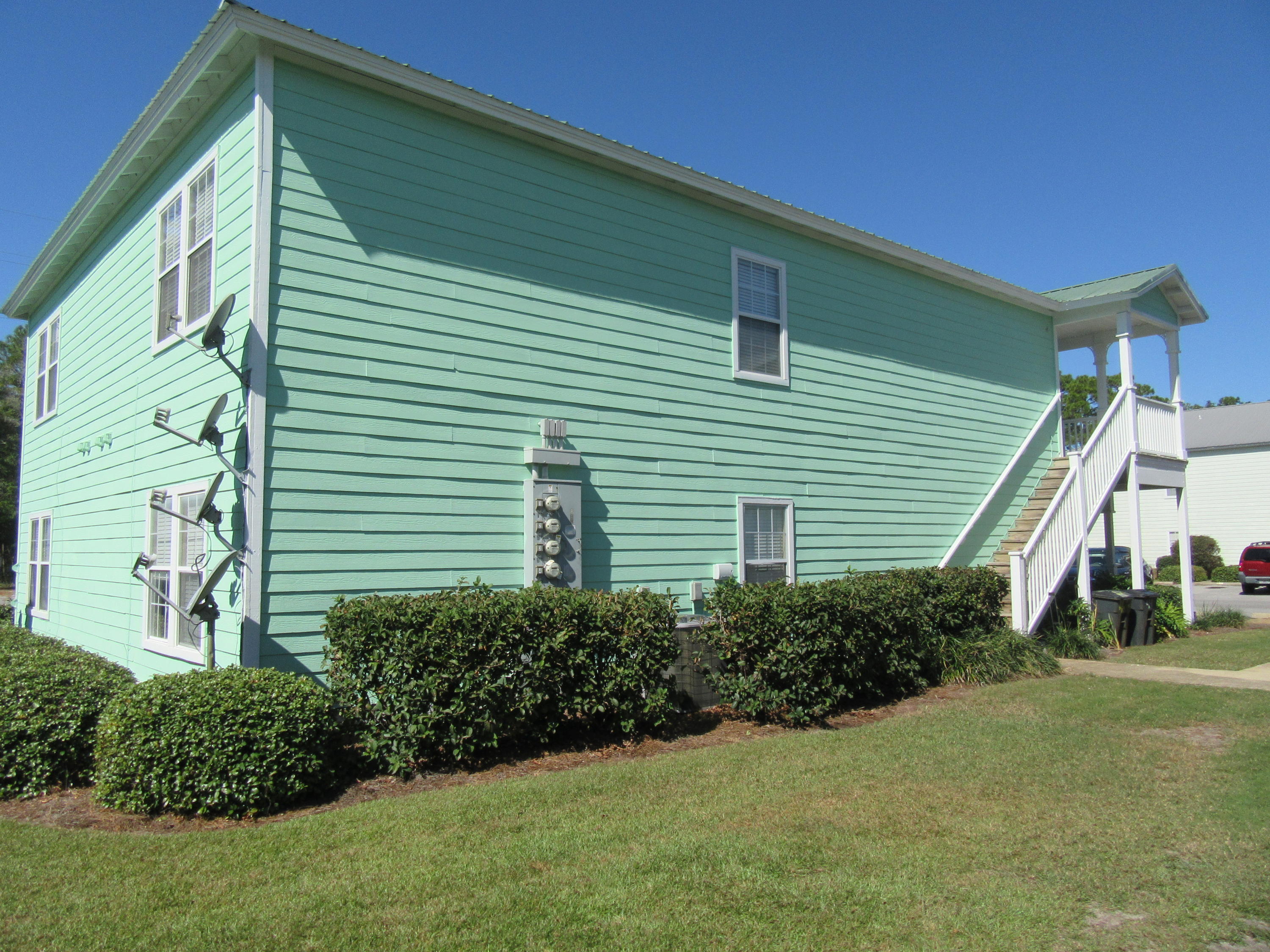 Santa Rosa Place Apartments - Residential