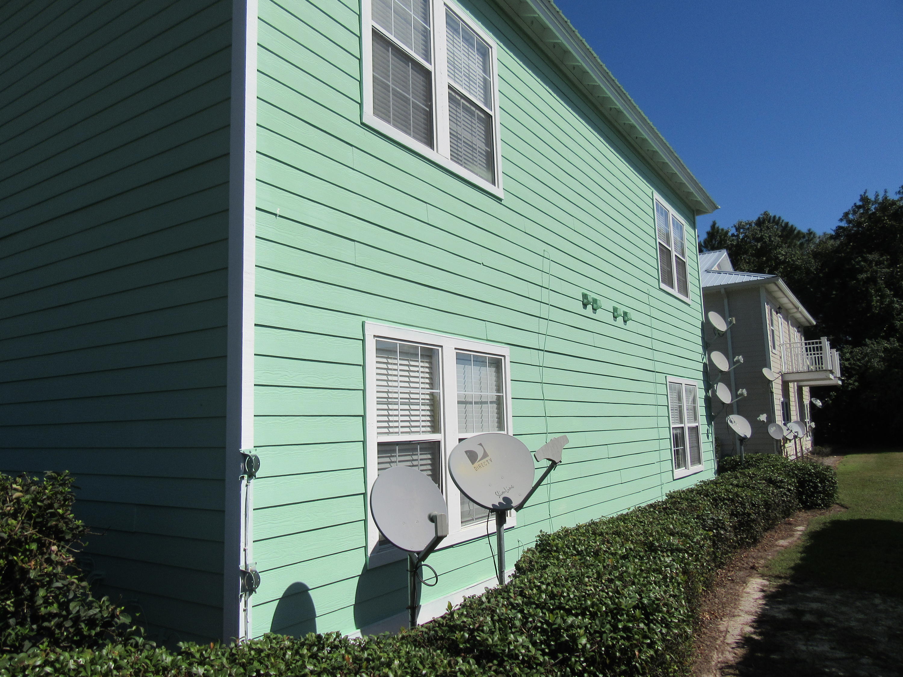 Santa Rosa Place Apartments - Residential