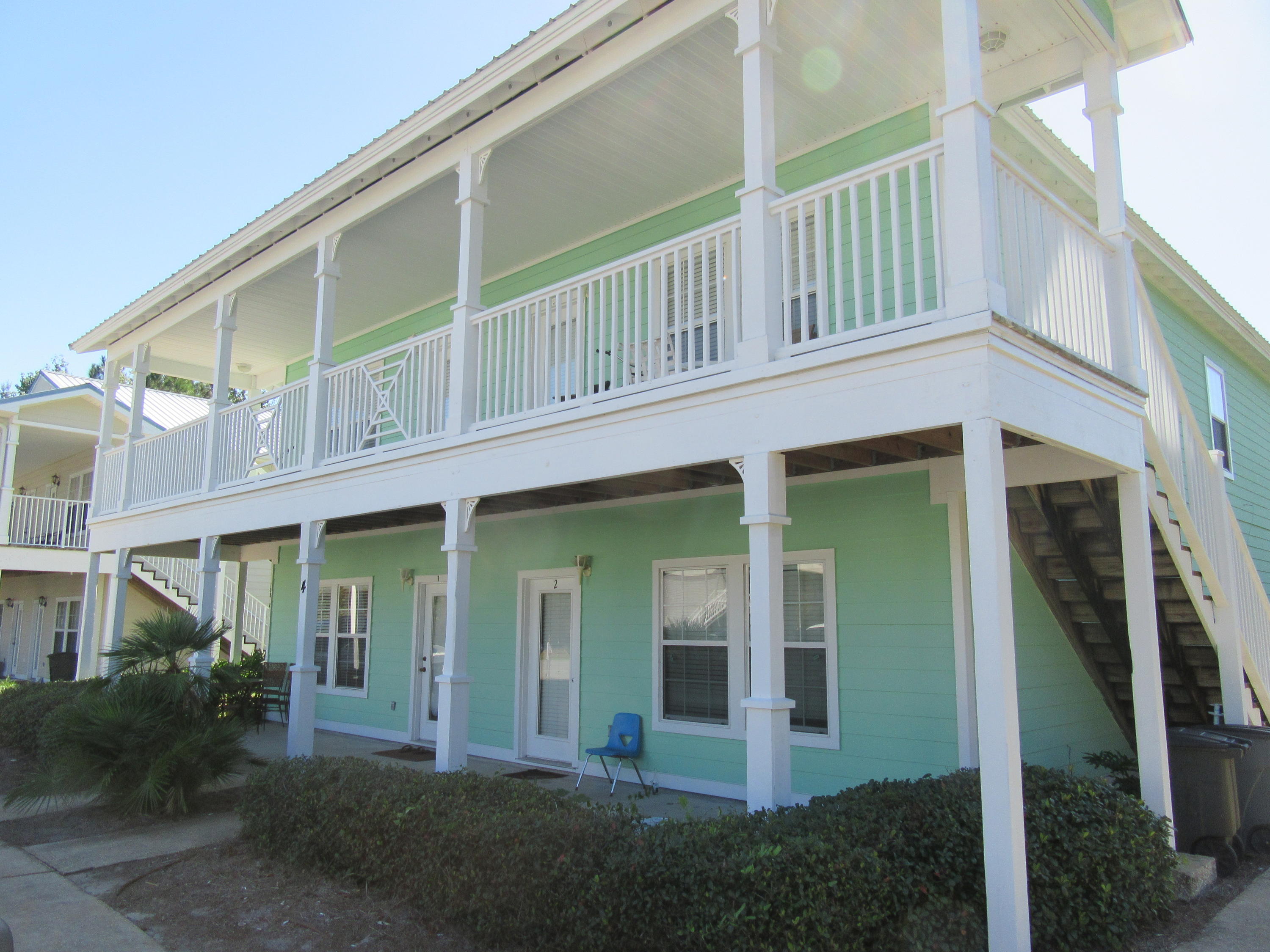 Santa Rosa Place Apartments - Residential