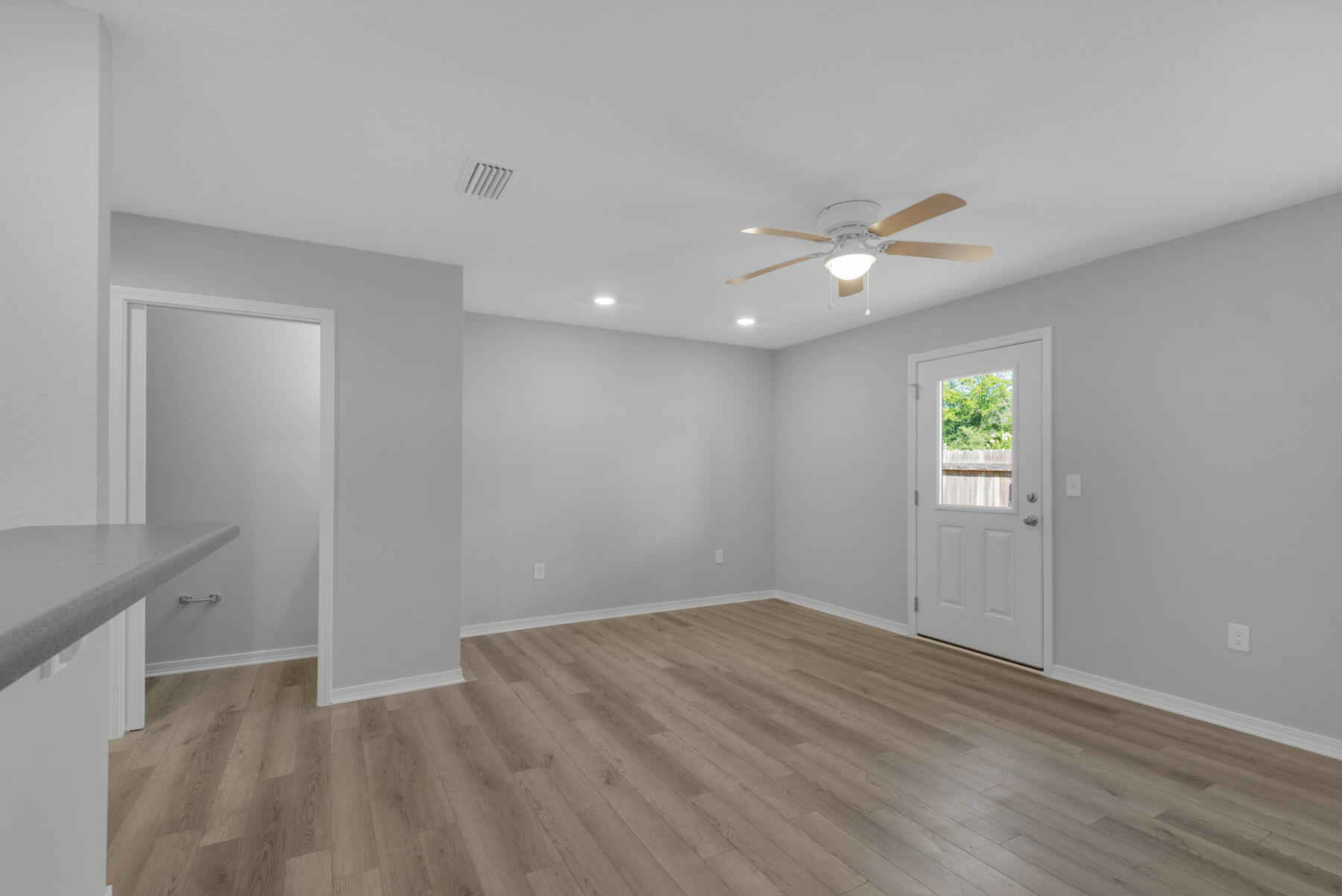 ANASTASIA MANOR T/H - Residential Lease