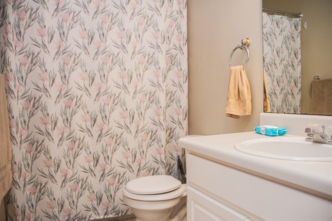 EMERALD VILLAGE S/D - Residential Lease