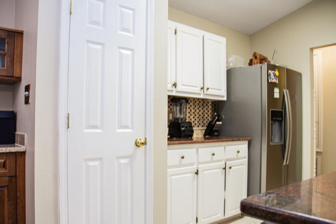 EMERALD VILLAGE S/D - Residential Lease