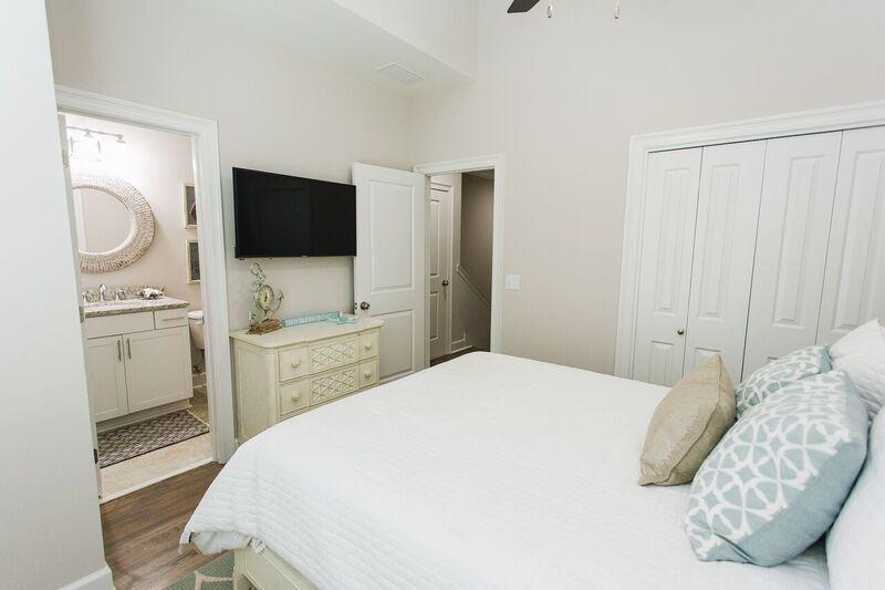 DRIFTWOOD DRIVE TOWNHOMES - Residential