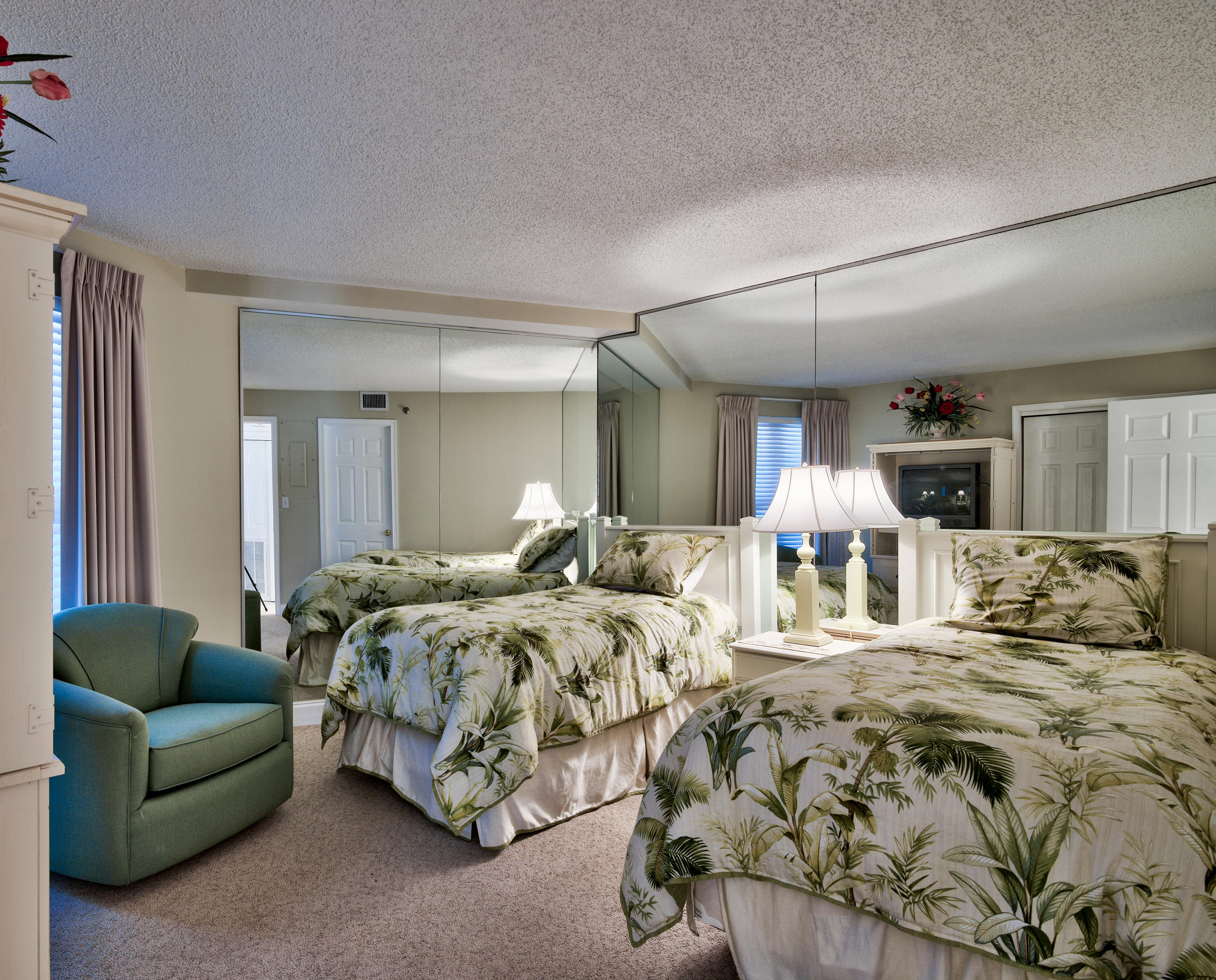 BEACHSIDE 2 CONDO - Residential