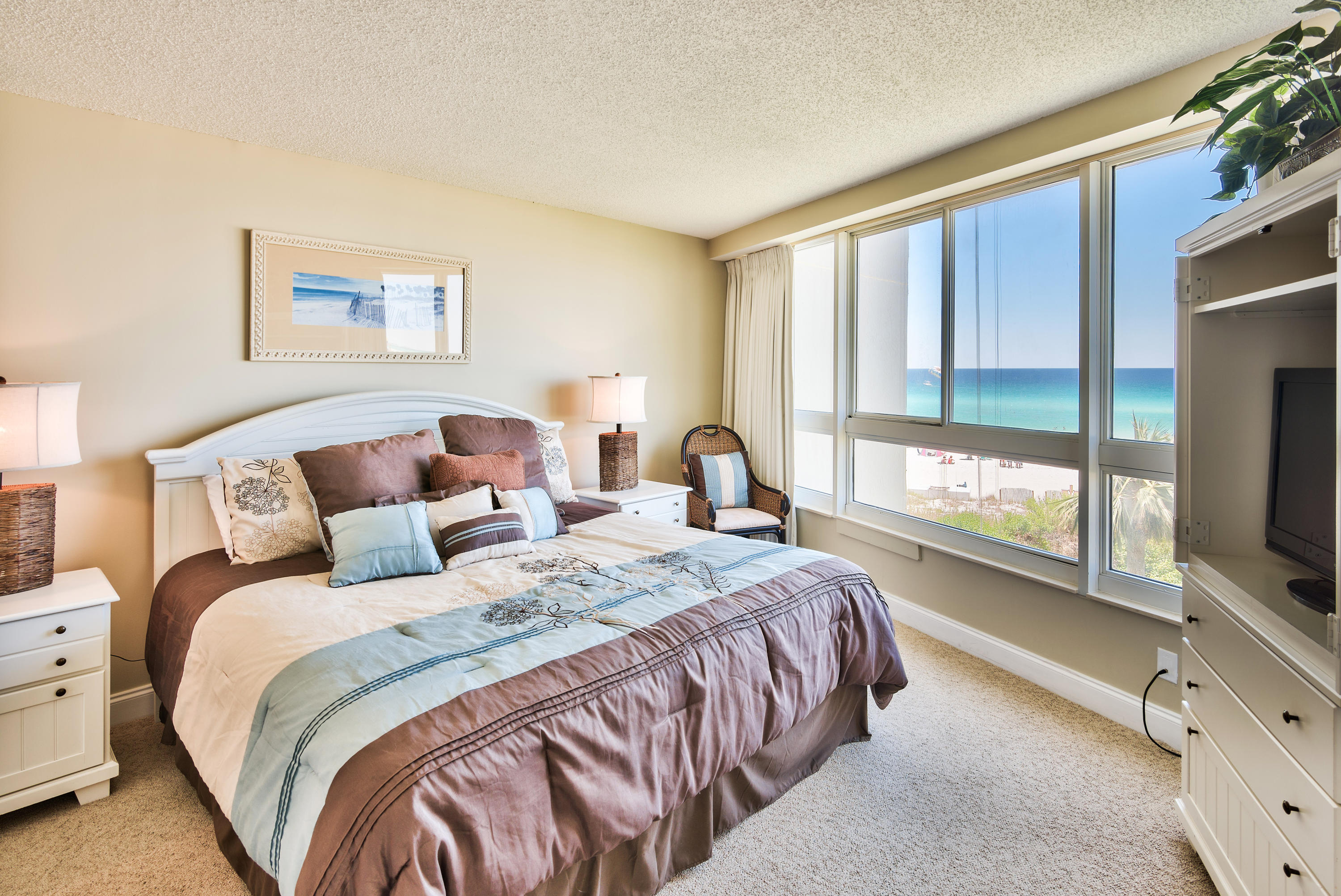 BEACHSIDE 2 CONDO - Residential