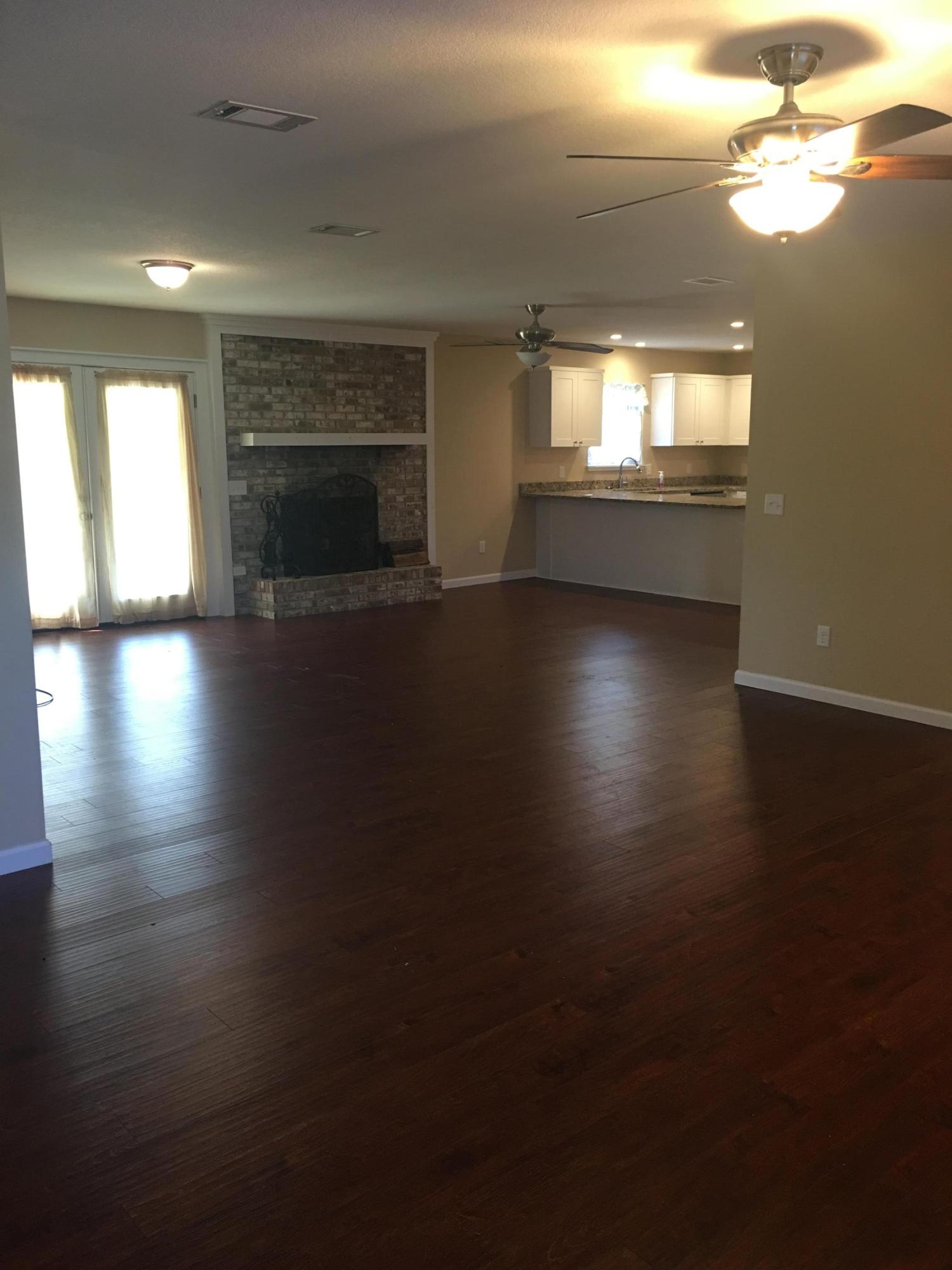 MAGNOLIA SHORES S/D - Residential